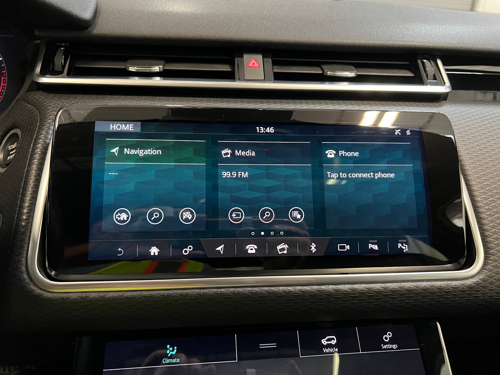 Thumbnail: 2019 Land Rover Range Rover Velar - 3