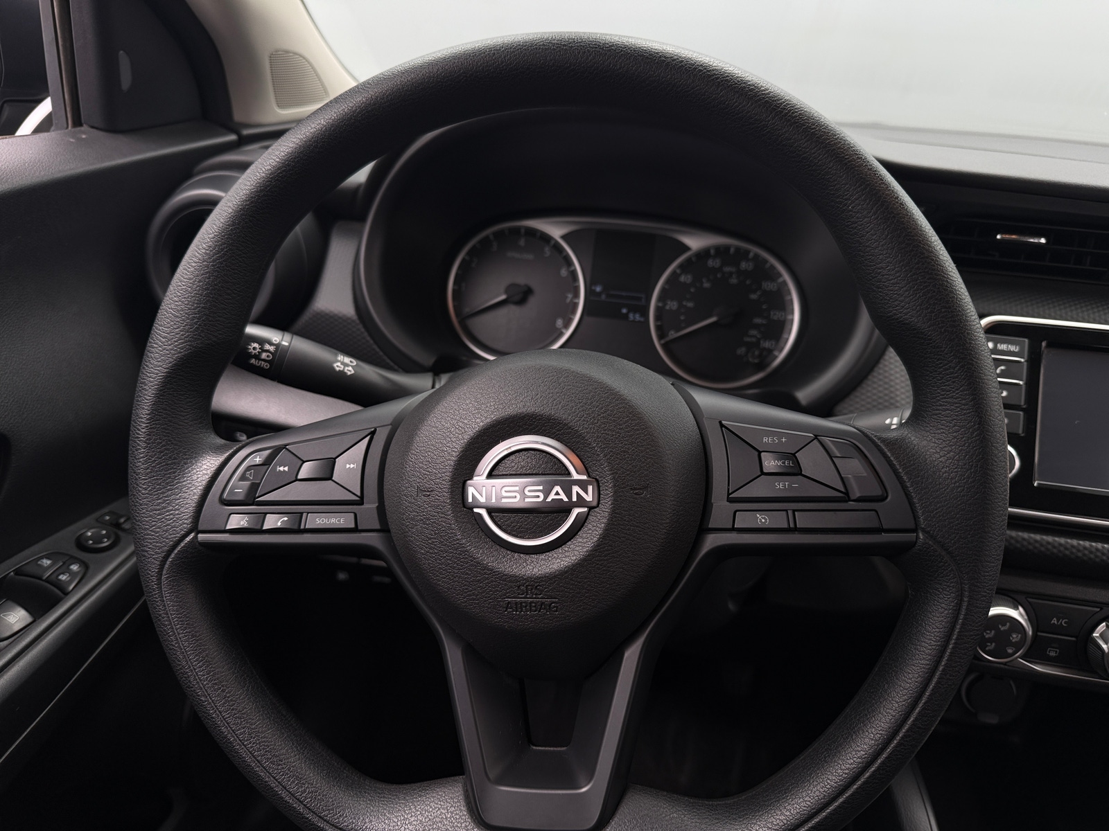 Thumbnail: 2025 Nissan Kicks - 5