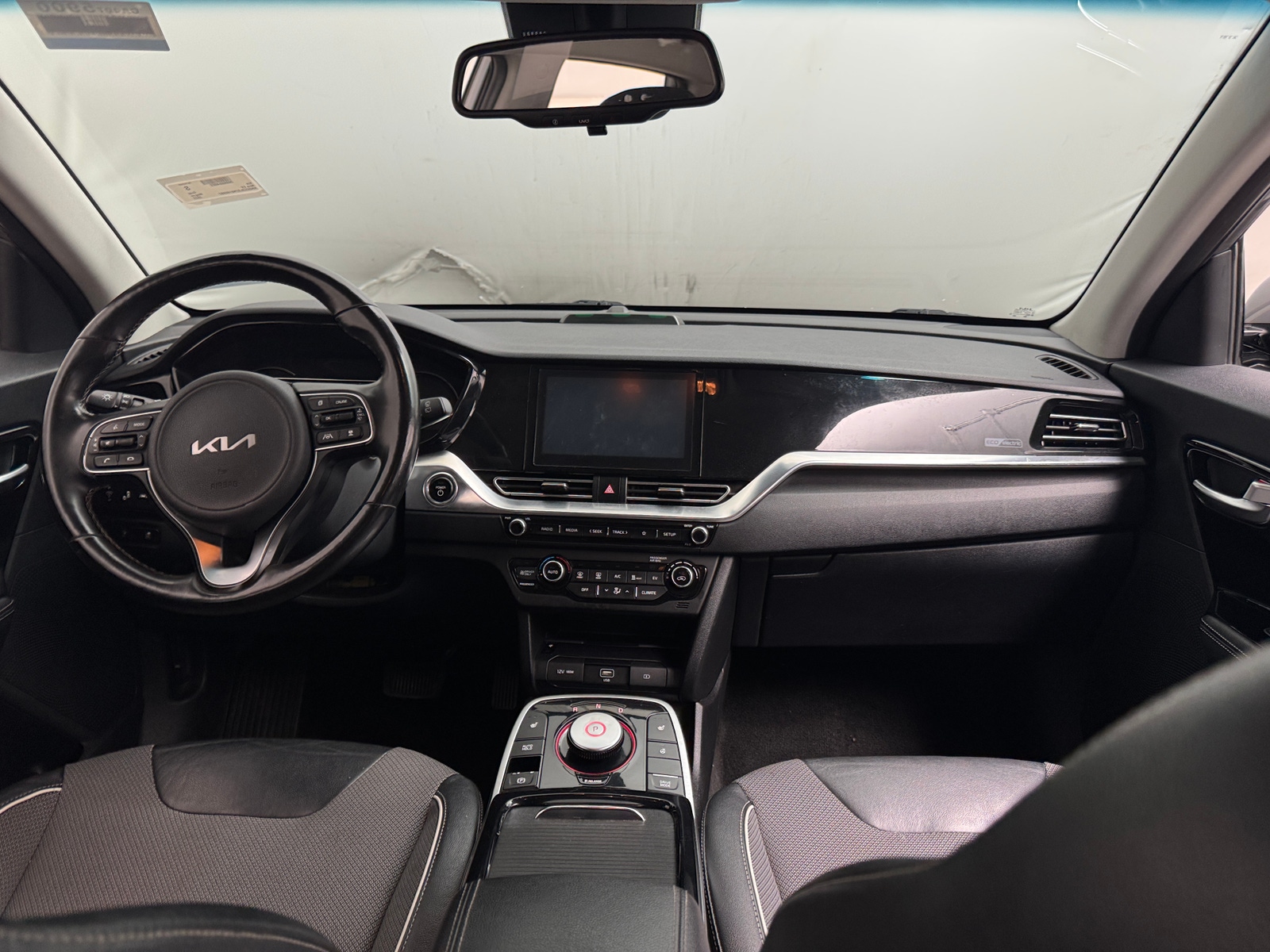 Thumbnail: 2022 Kia Niro - 2