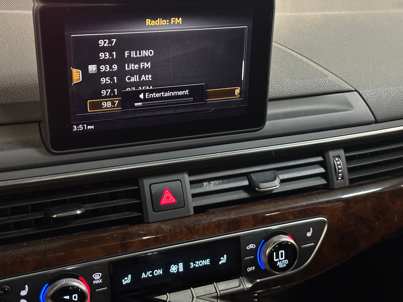 Thumbnail: 2019 Audi A4 - 3