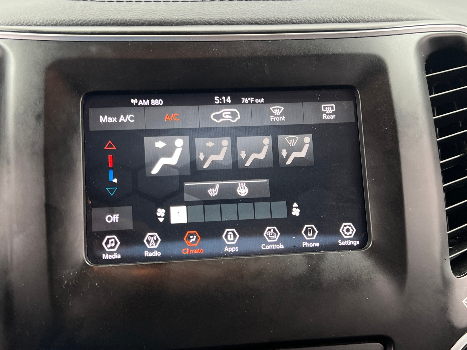 Thumbnail: 2020 Jeep Cherokee - 4