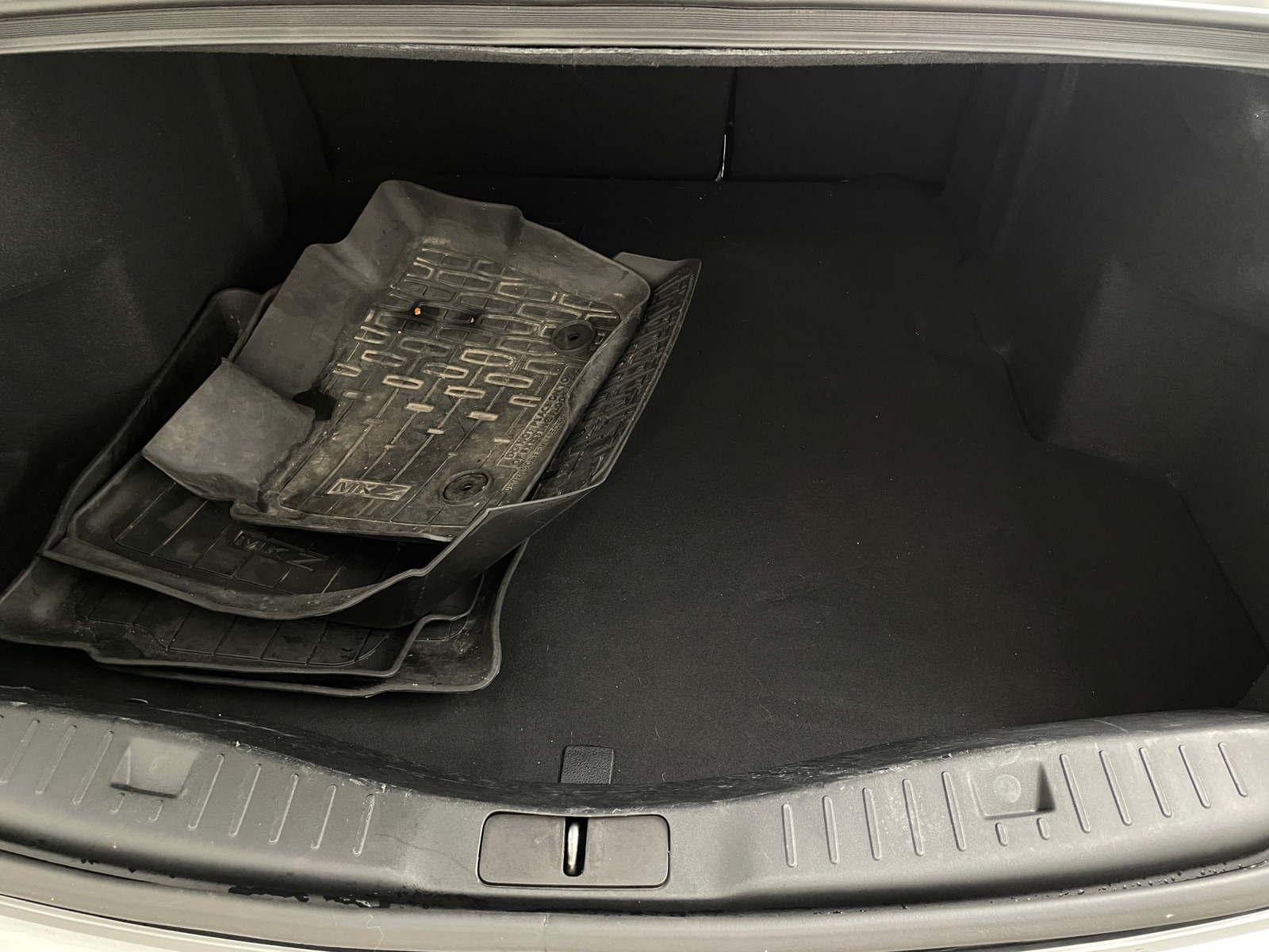 Thumbnail: 2020 Lincoln MKZ - 6