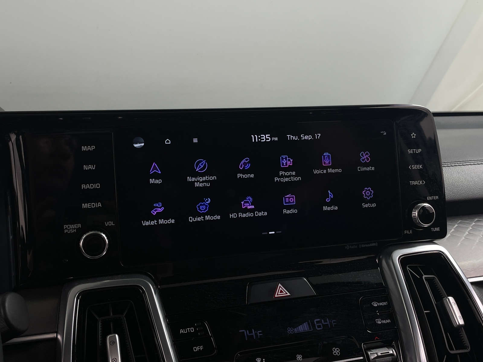Thumbnail: 2023 Kia Sorento - 3