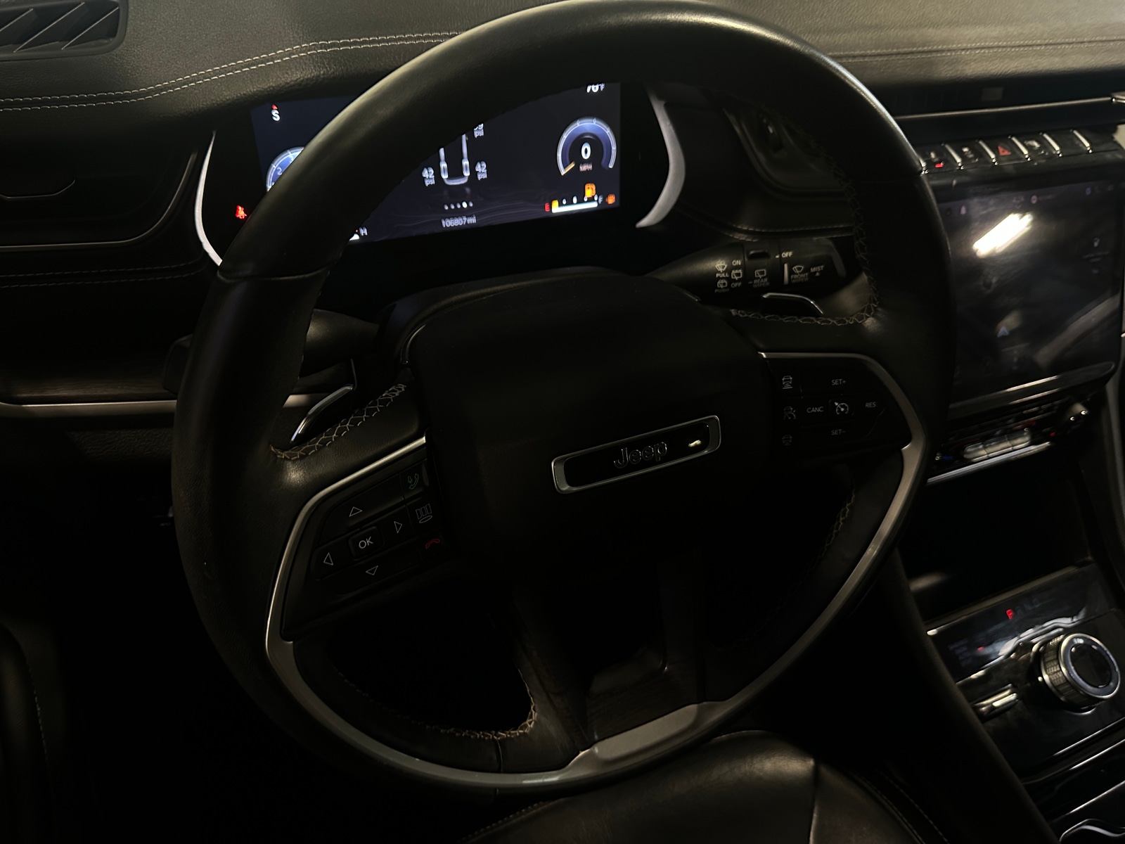 Thumbnail: 2021 Jeep Grand Cherokee L - 4