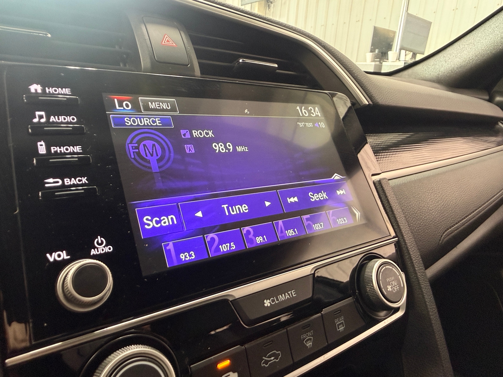 Thumbnail: 2019 Honda Civic - 4