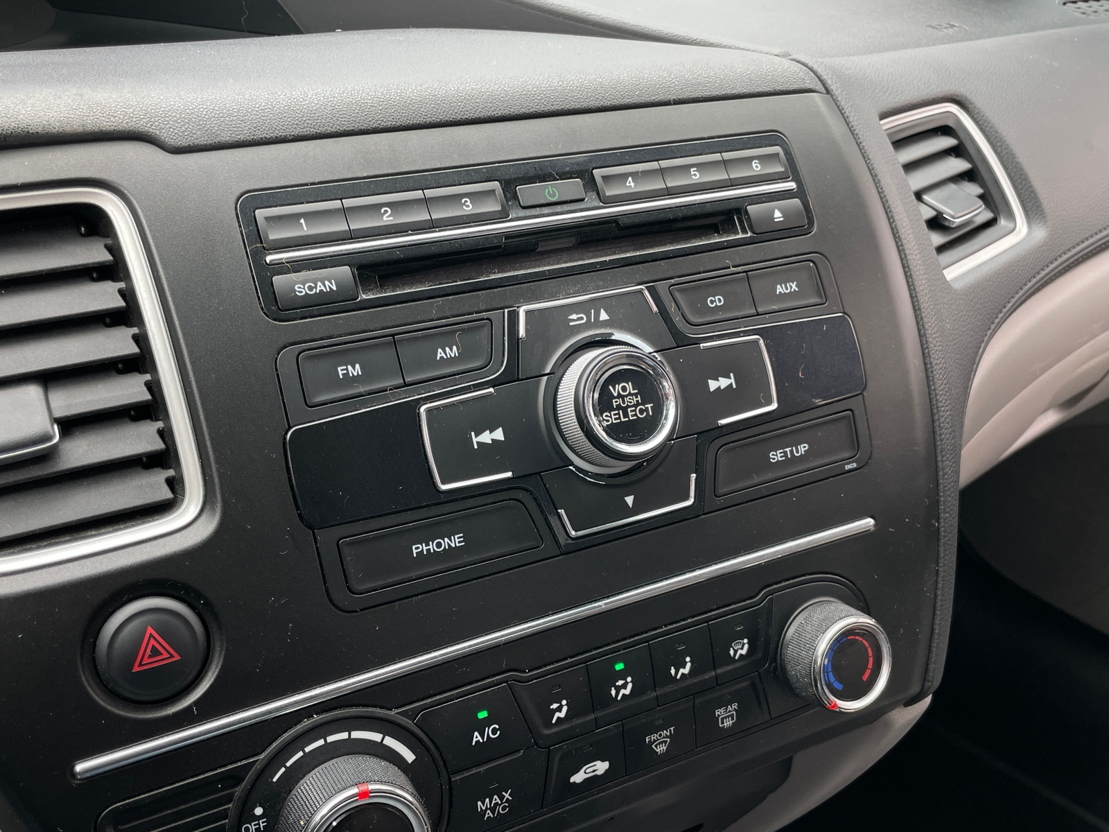 Thumbnail: 2015 Honda Civic - 4