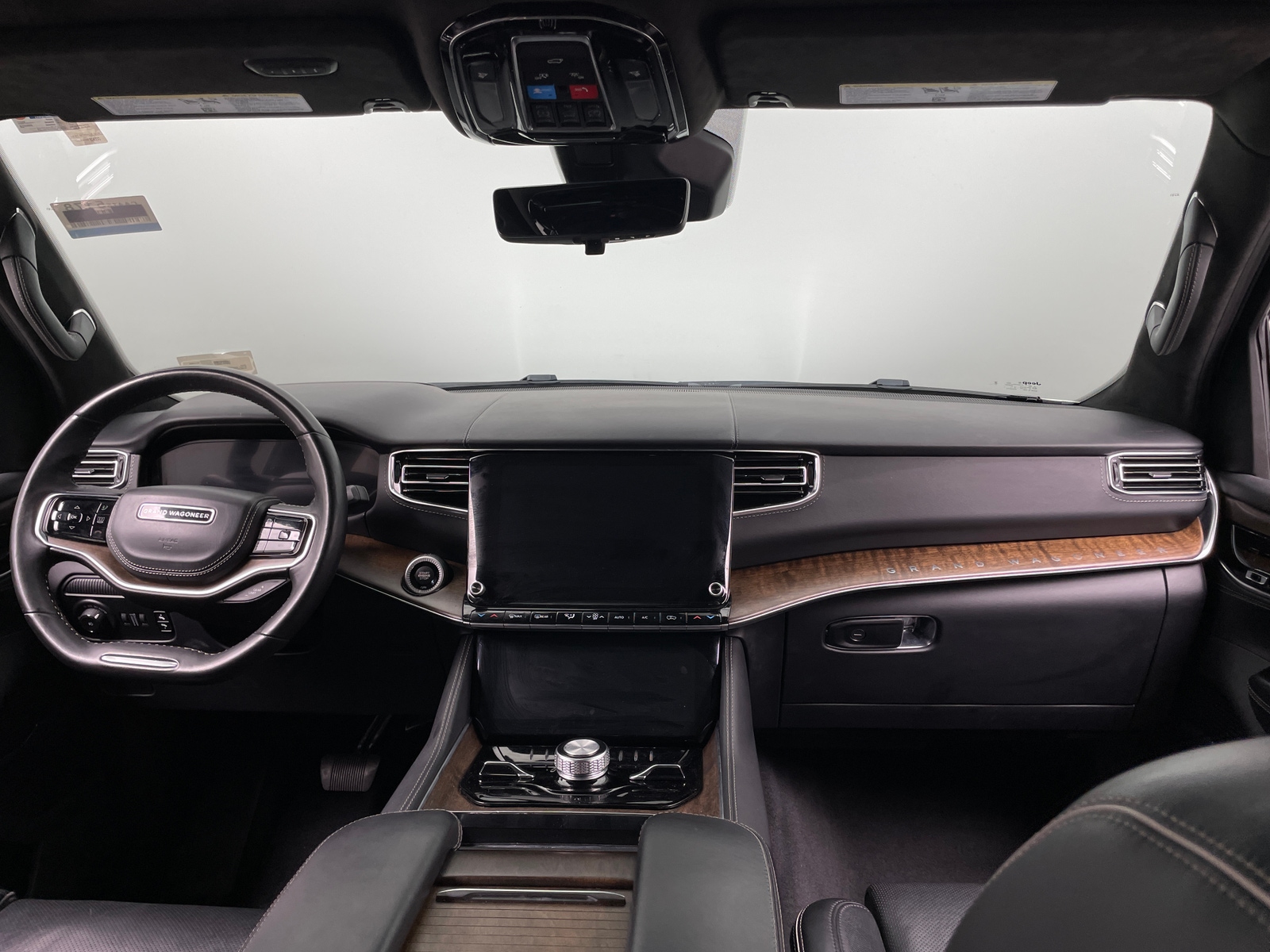 Thumbnail: 2023 Jeep Grand Wagoneer L - 2