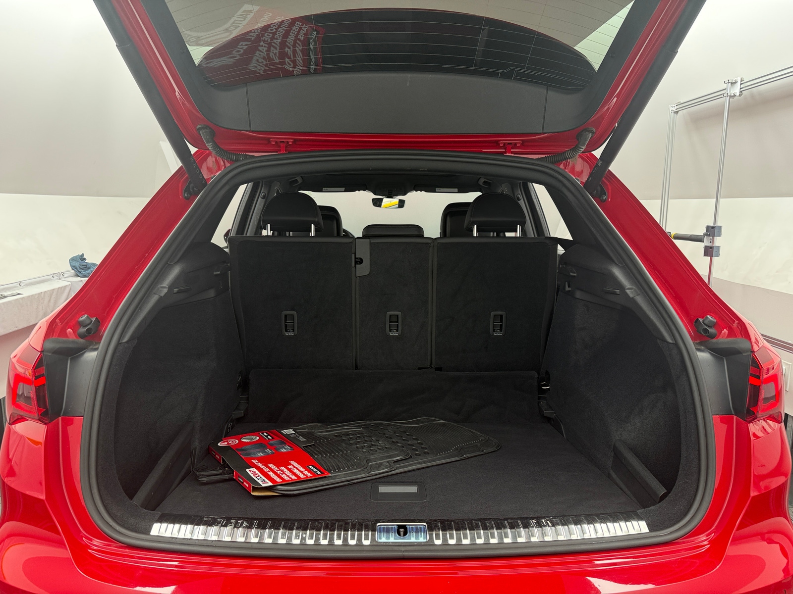 Thumbnail: 2023 Audi Q3 - 7