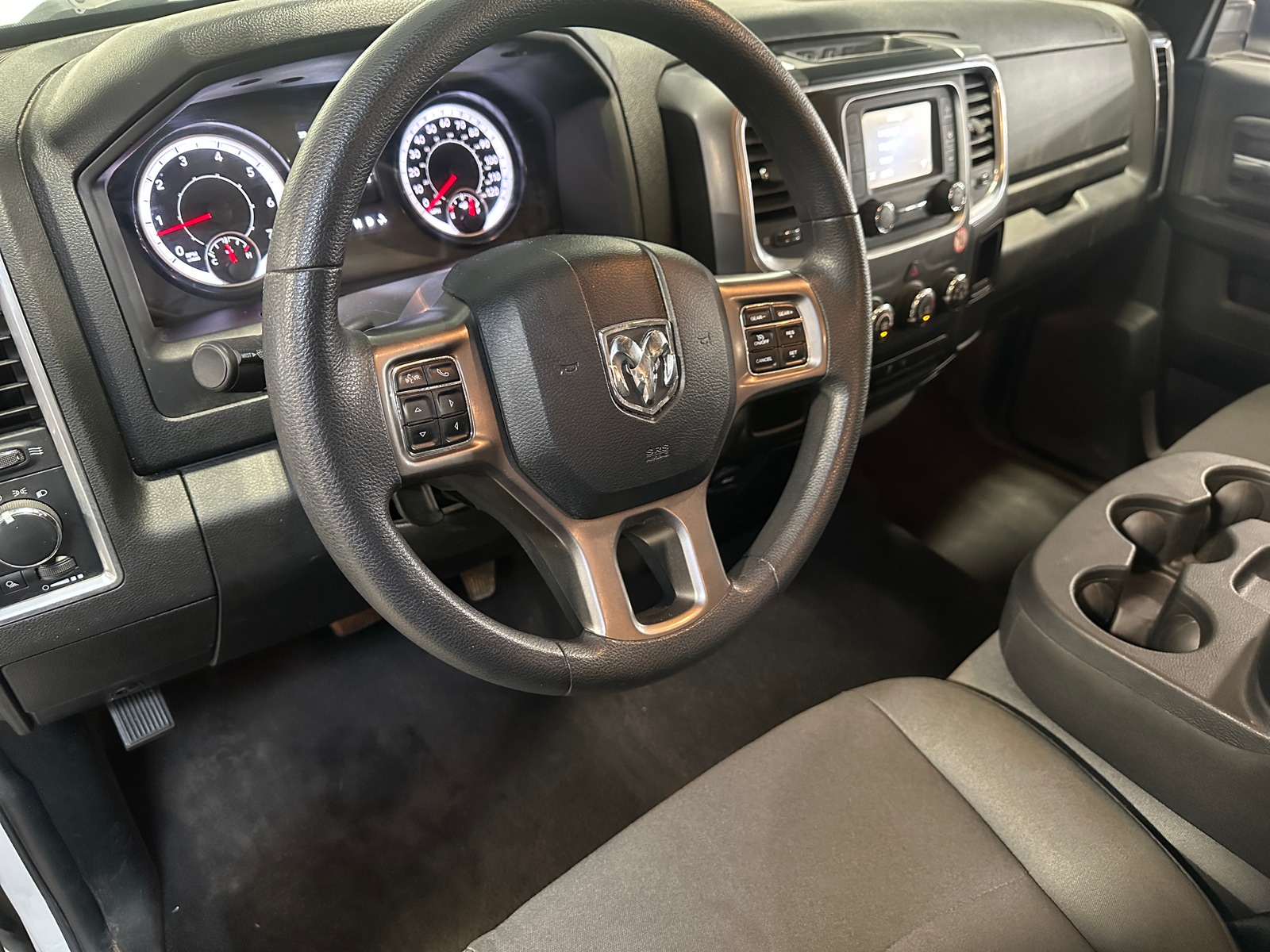 Thumbnail: 2024 RAM 1500 Classic - 5
