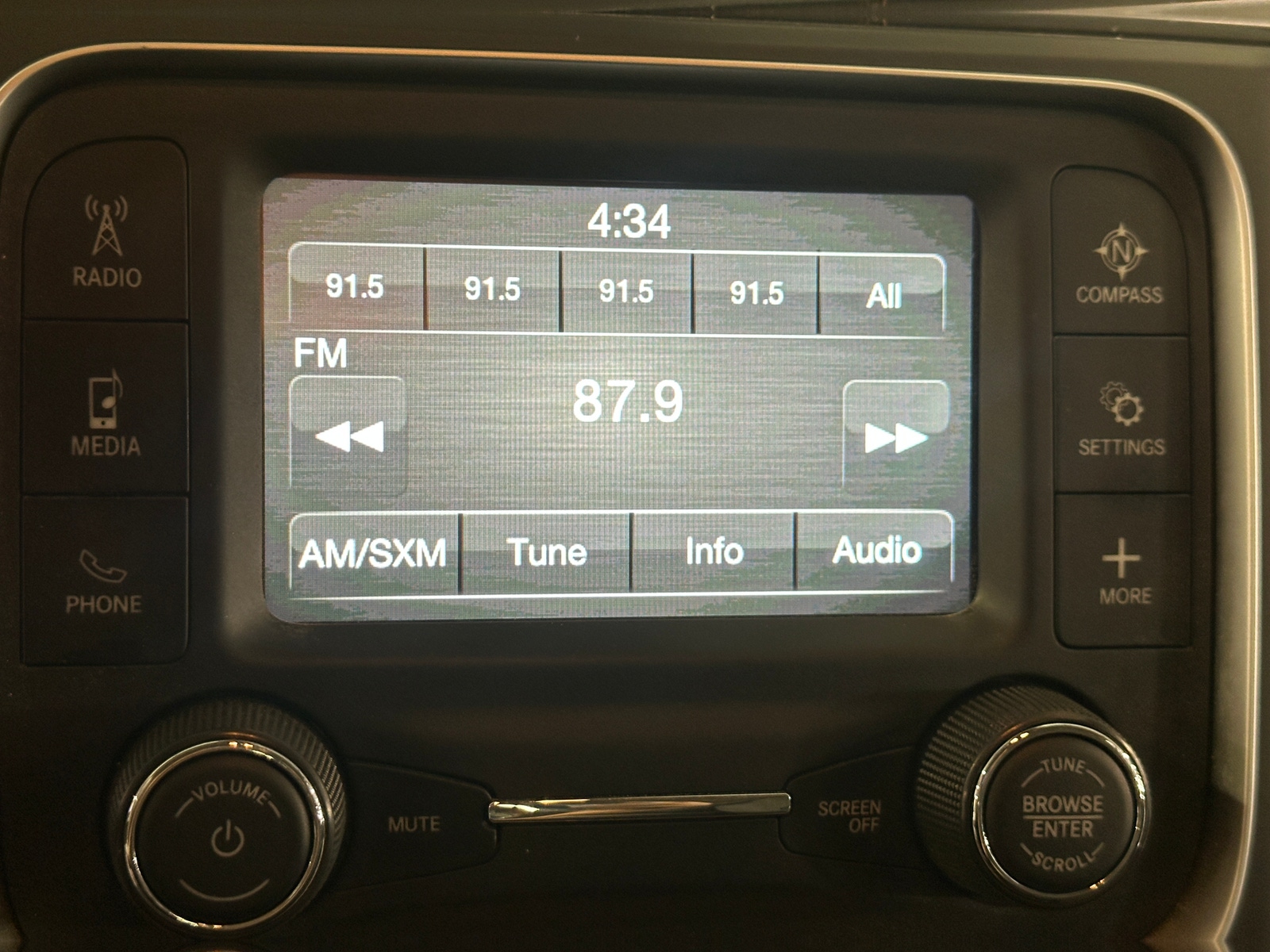 Thumbnail: 2024 RAM 1500 Classic - 4