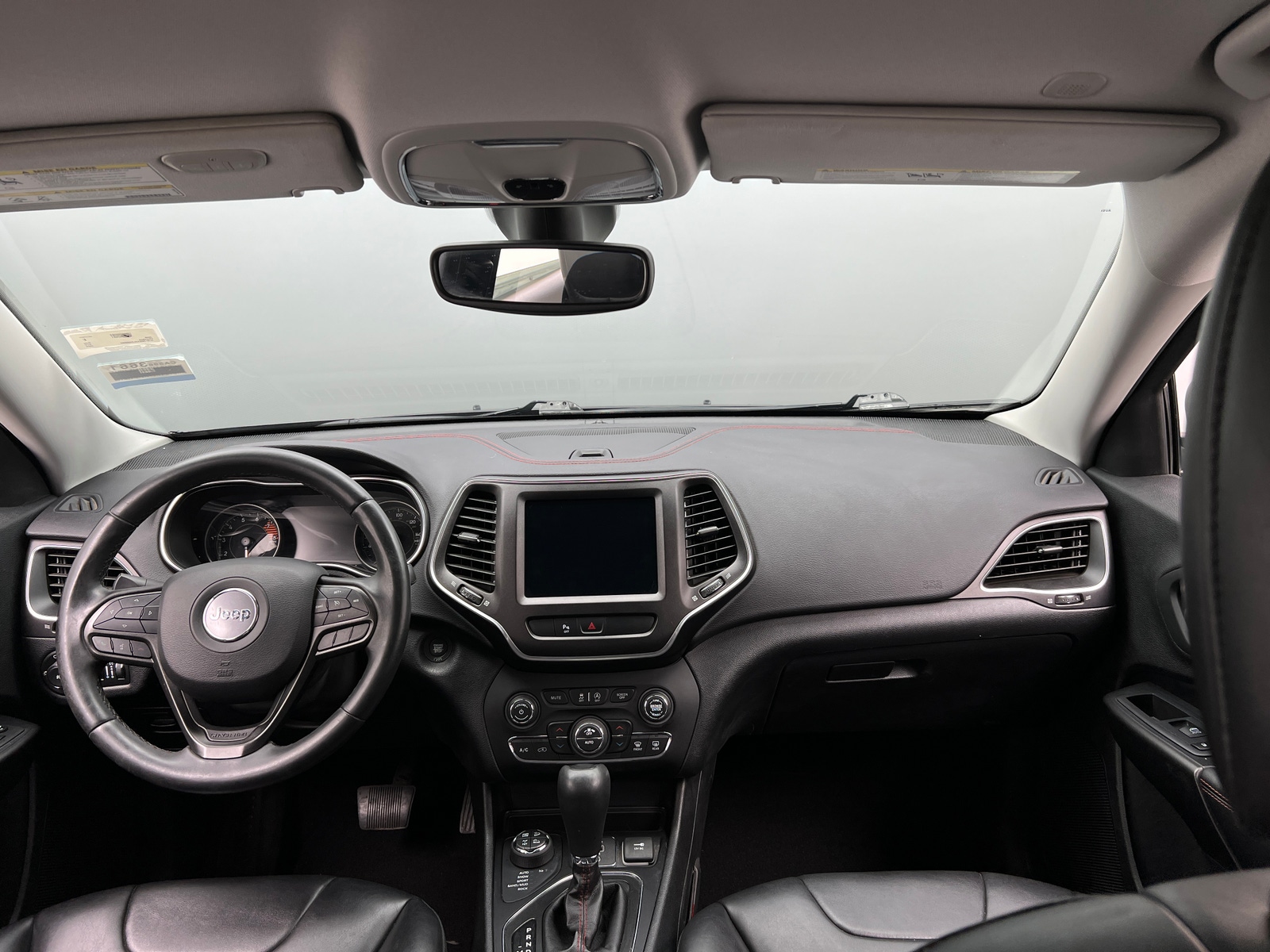 Thumbnail: 2020 Jeep Cherokee - 3