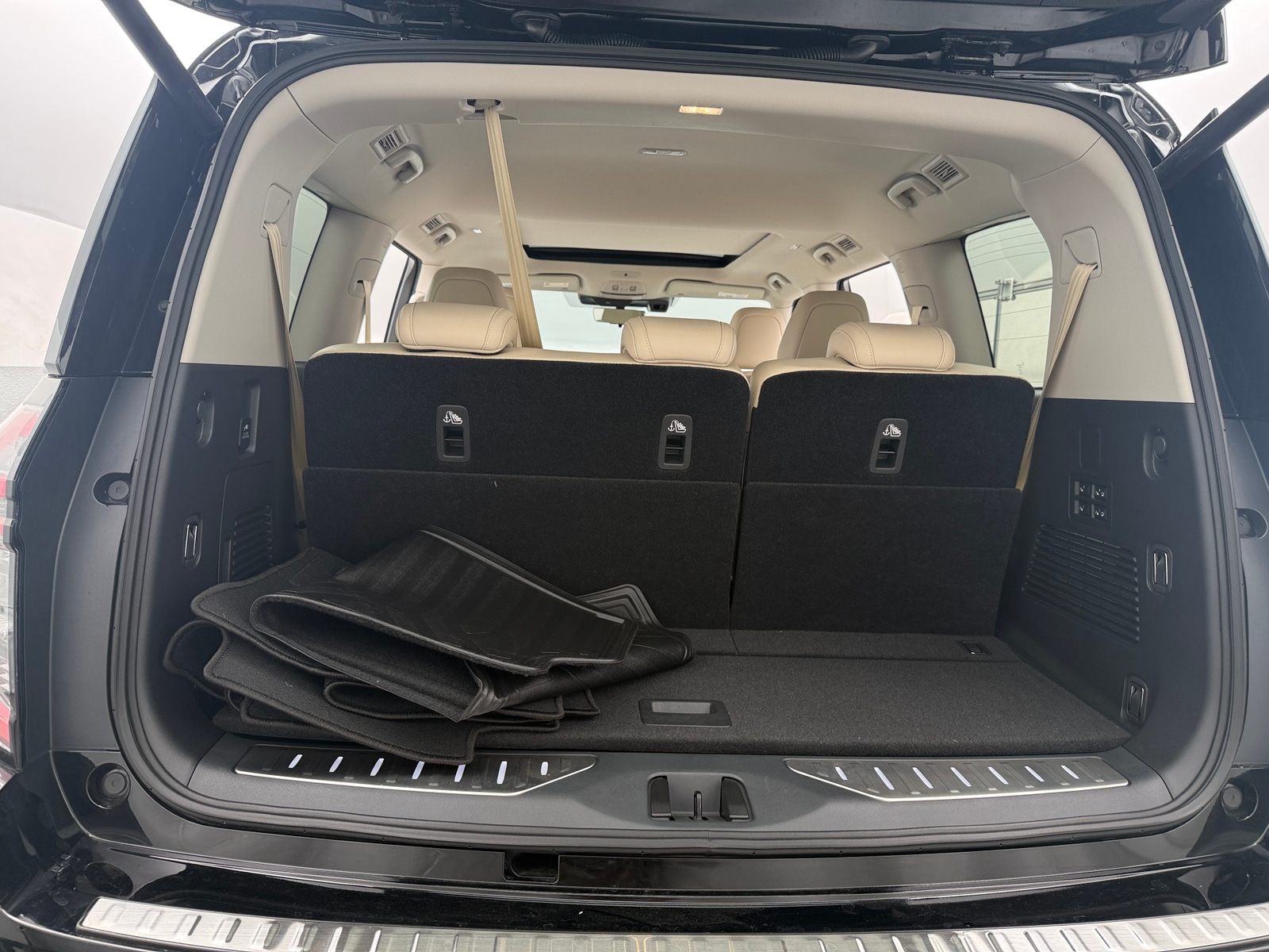 Thumbnail: 2026 Nissan Armada - 6