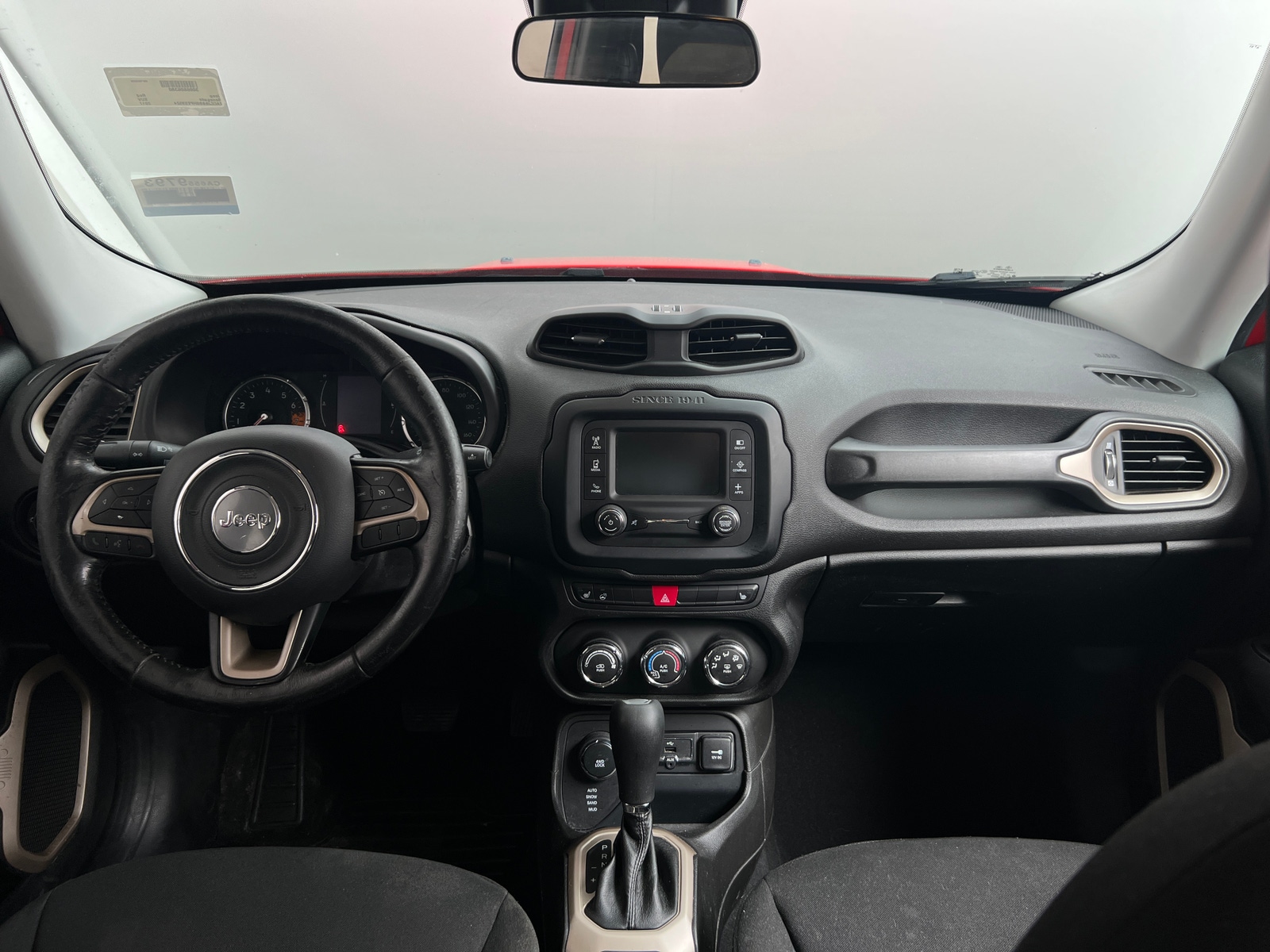 Thumbnail: 2017 Jeep Renegade - 3