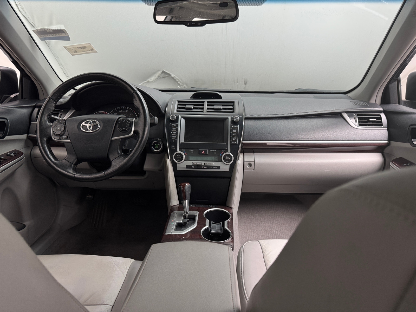 Thumbnail: 2012 Toyota Camry - 3
