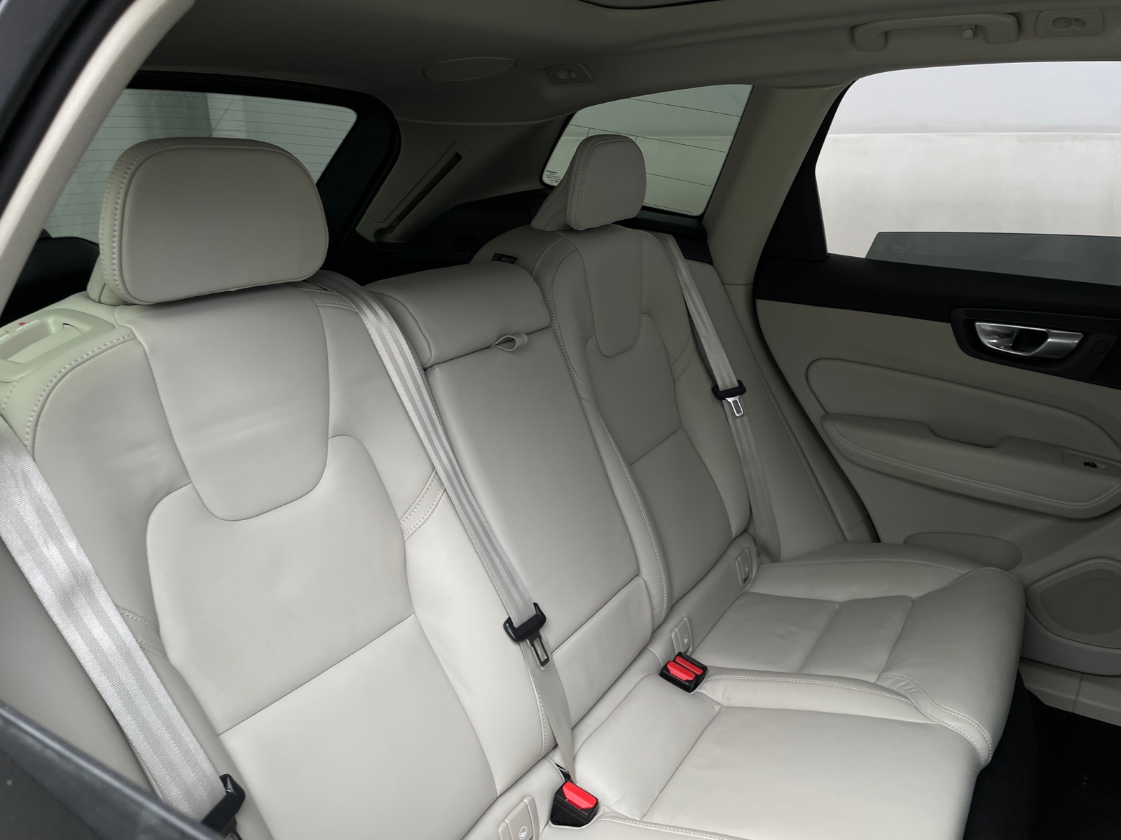 Thumbnail: 2026 Volvo XC60 - 5