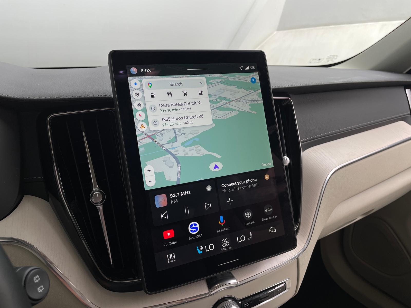 Thumbnail: 2026 Volvo XC60 - 3