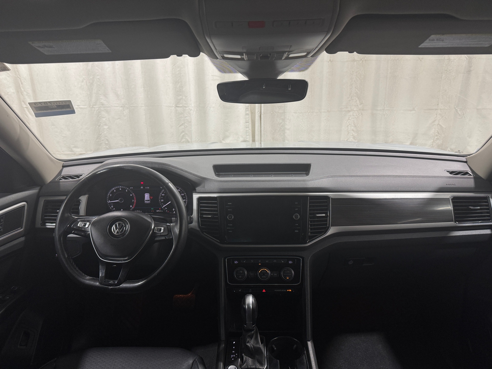 Thumbnail: 2019 Volkswagen Atlas - 3