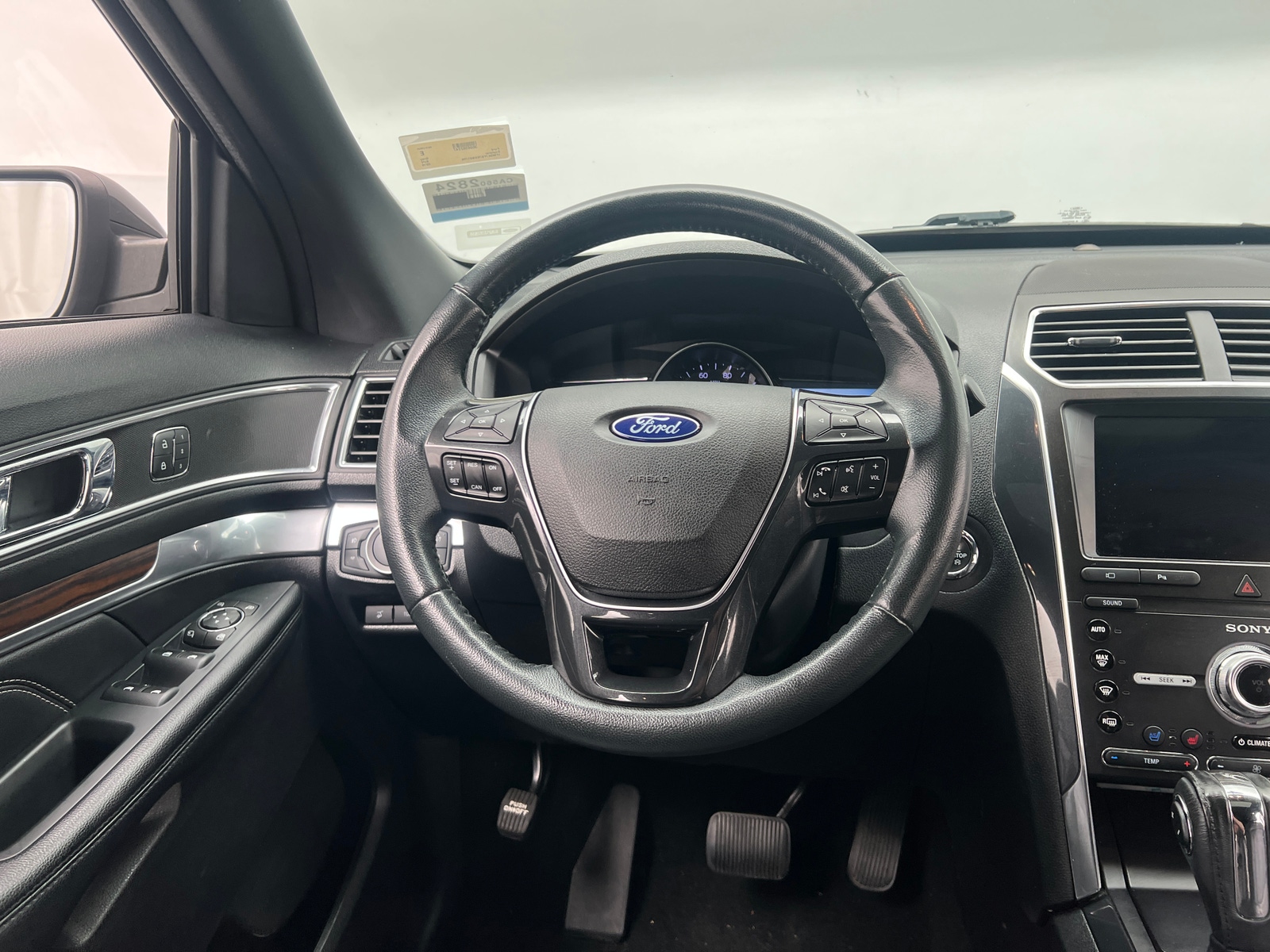 Thumbnail: 2019 Ford Explorer - 4
