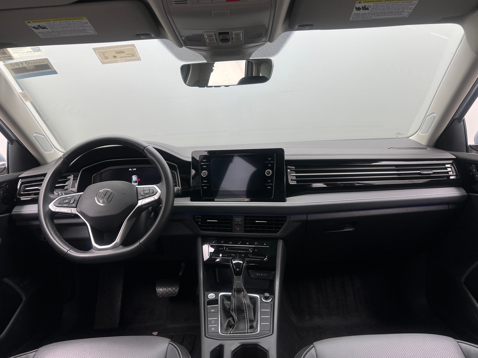 Thumbnail: 2025 Volkswagen Jetta - 2
