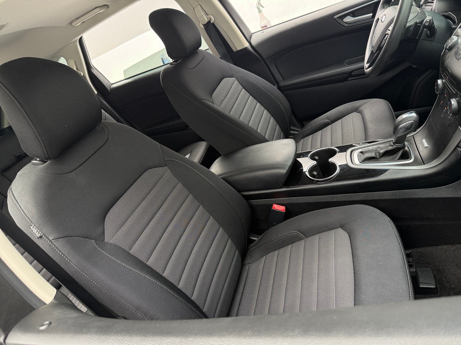 Thumbnail: 2016 Ford Edge - 2