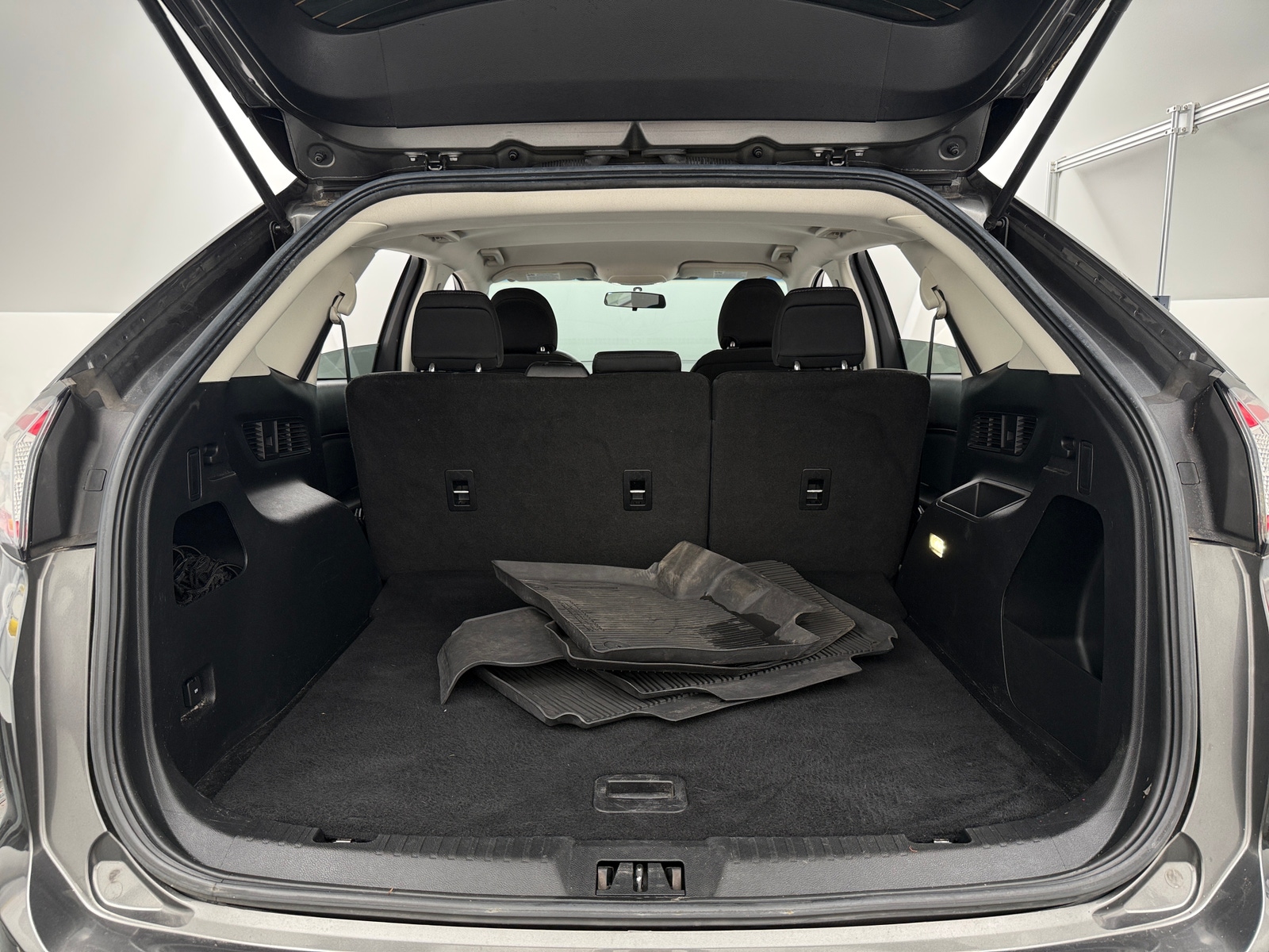 Thumbnail: 2016 Ford Edge - 7