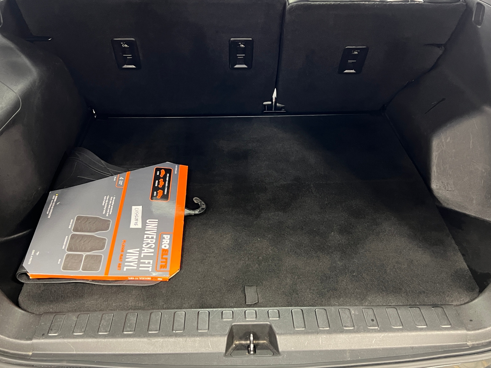 Thumbnail: 2019 Chevrolet Equinox - 6