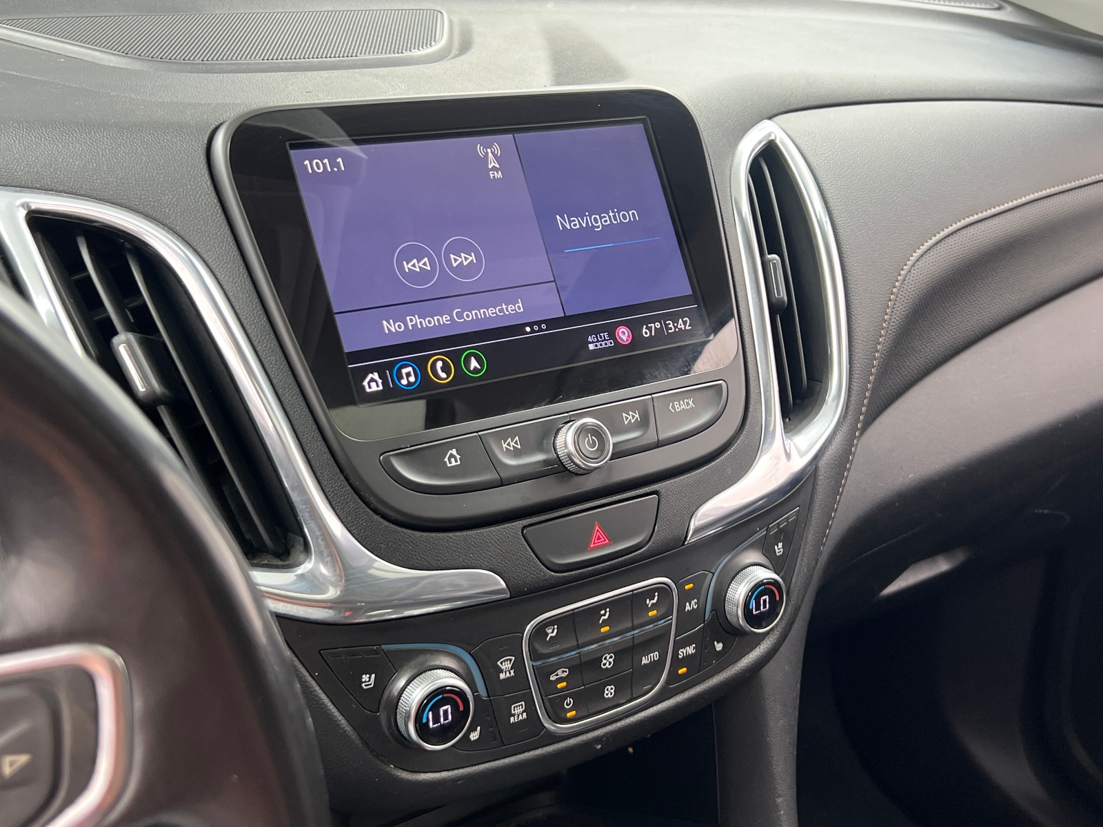 Thumbnail: 2019 Chevrolet Equinox - 3