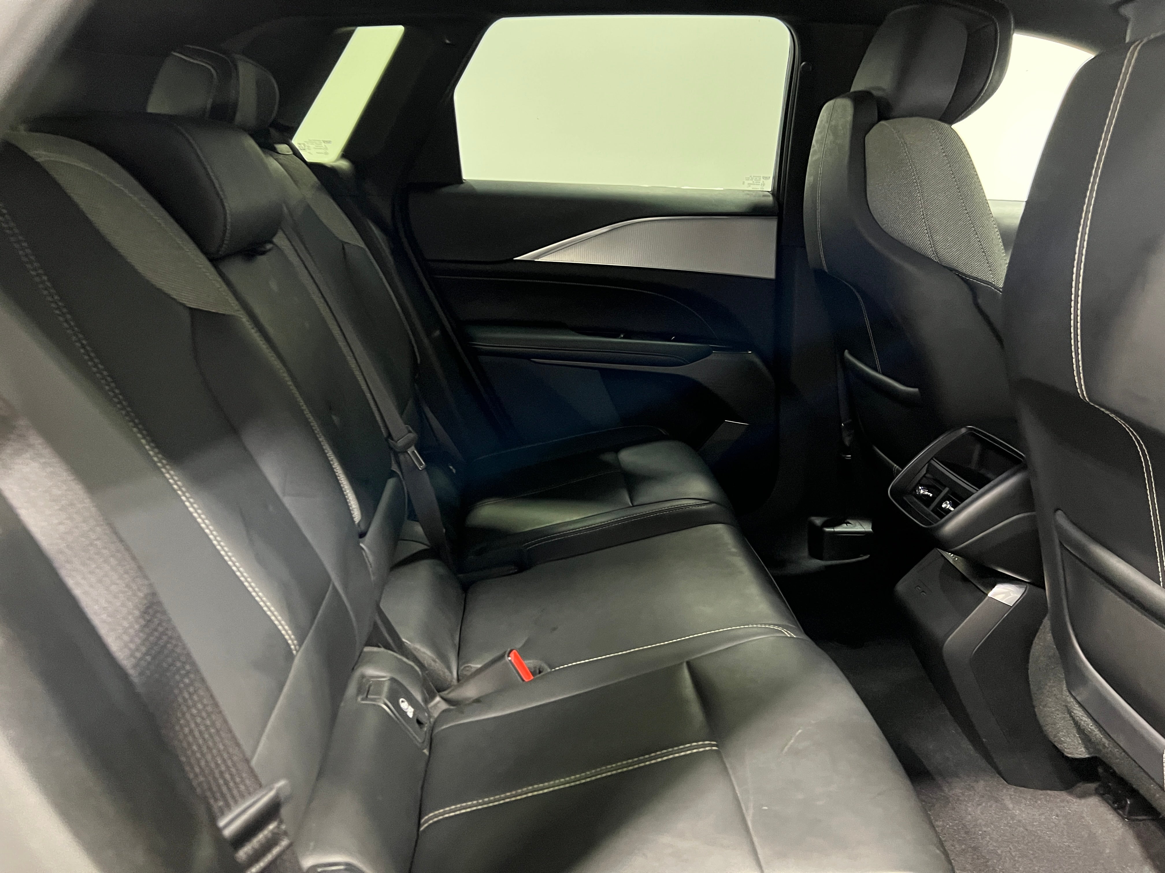 2024 Cadillac LYRIQ
