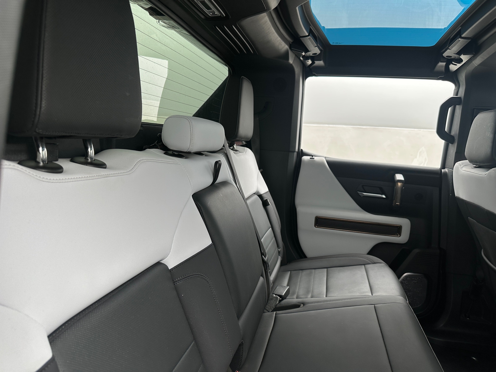 Thumbnail: 2023 GMC Hummer EV - 5