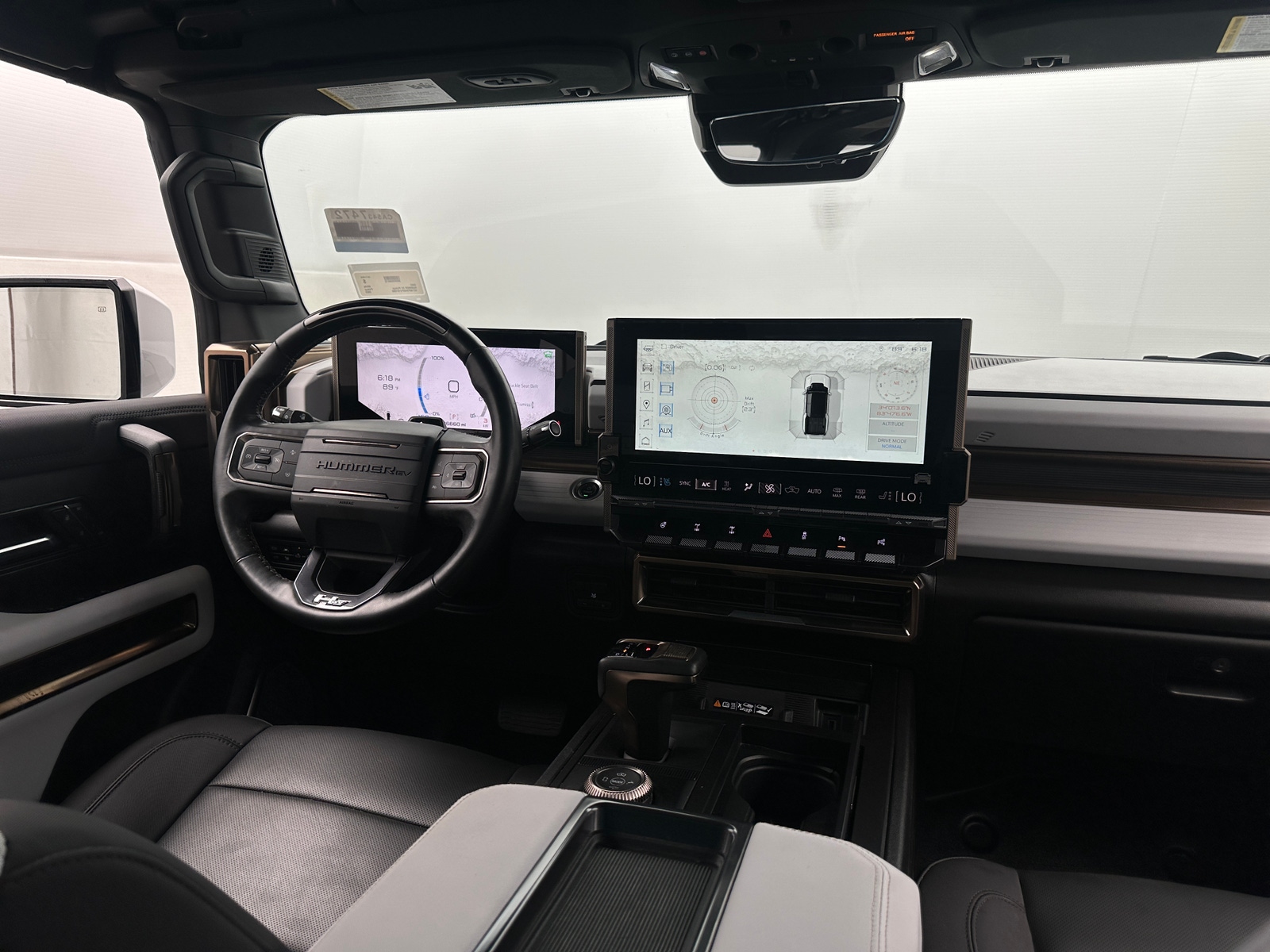Thumbnail: 2023 GMC Hummer EV - 2