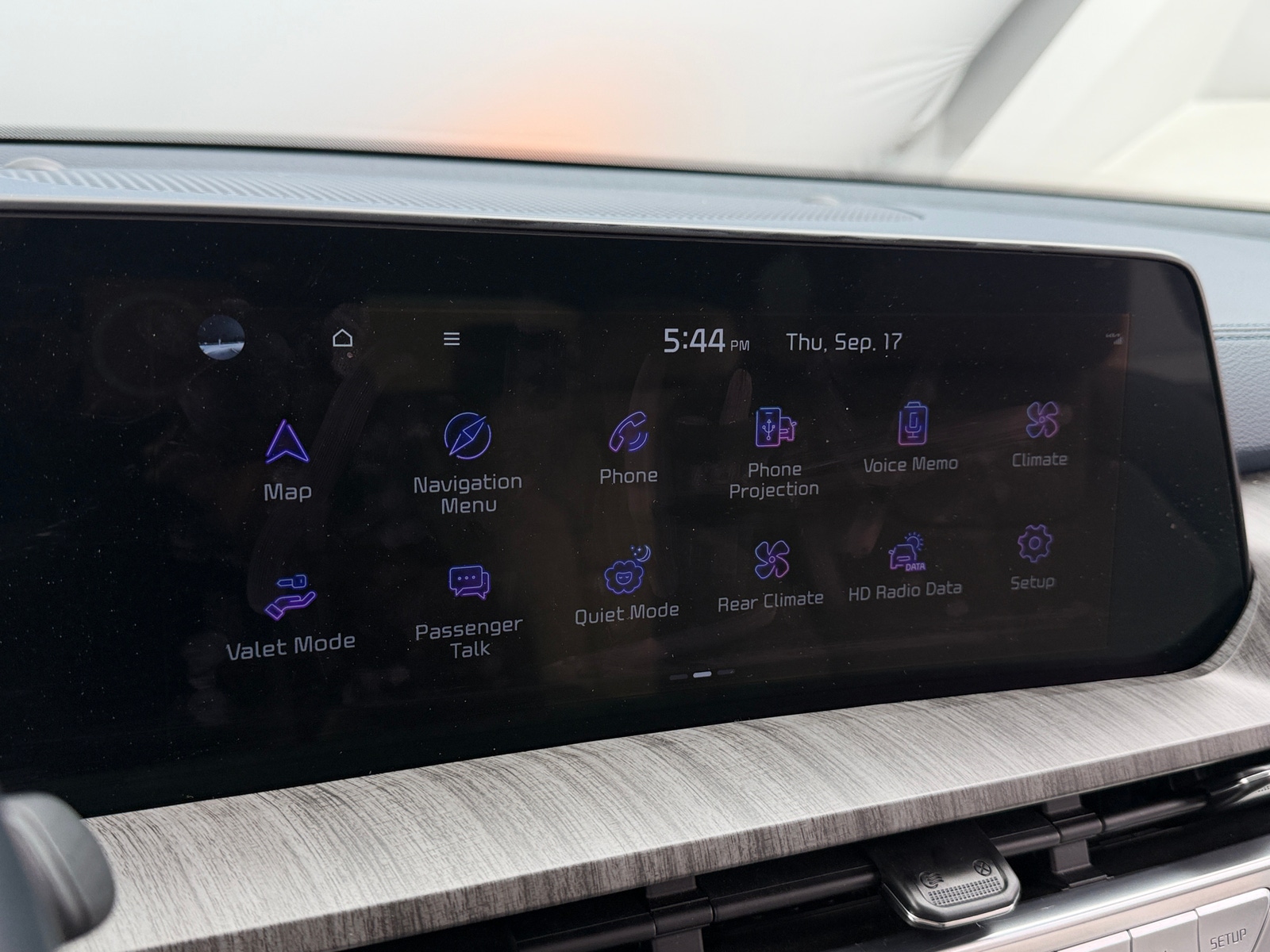 Thumbnail: 2024 Kia Telluride - 3
