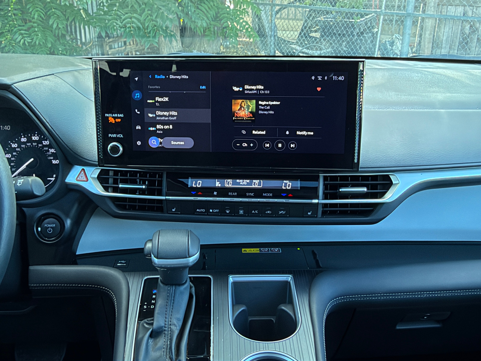 Thumbnail: 2025 Toyota Sienna - 3