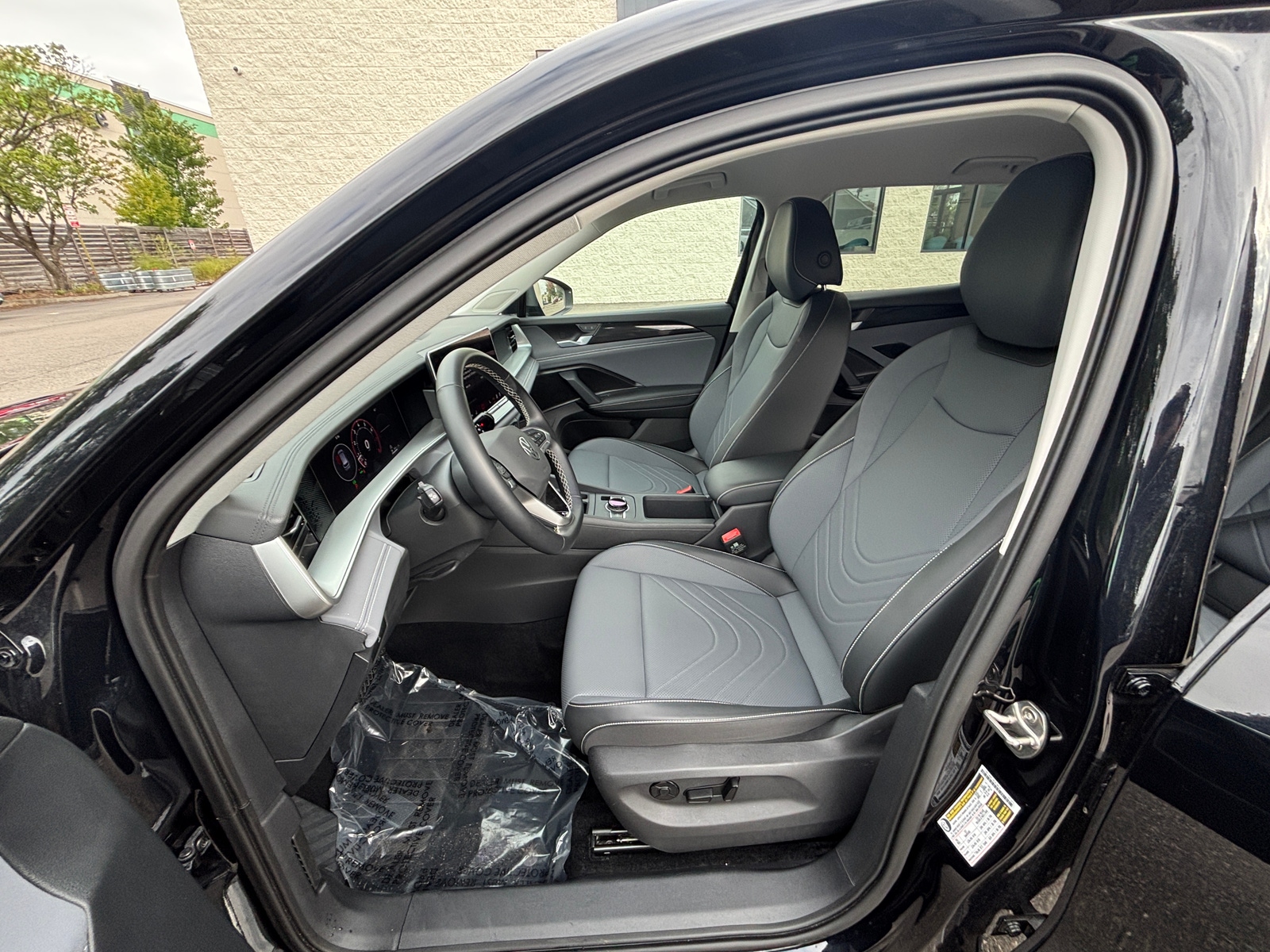 Thumbnail: 2026 Volkswagen Tiguan - 2