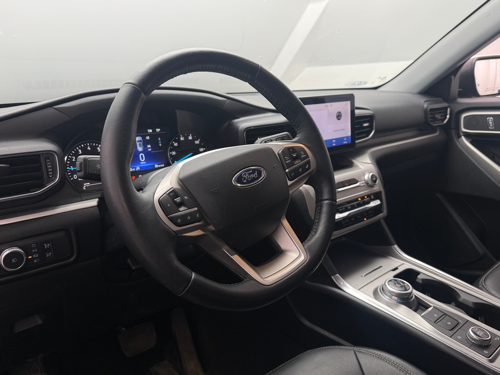 Thumbnail: 2021 Ford Explorer - 4