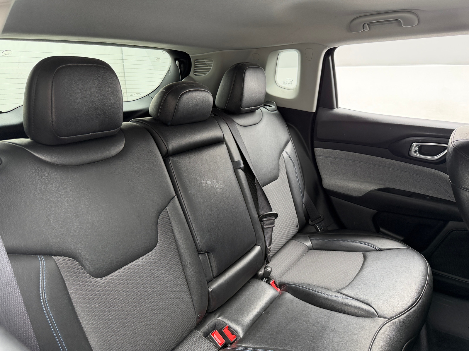 Thumbnail: 2022 Jeep Compass - 6