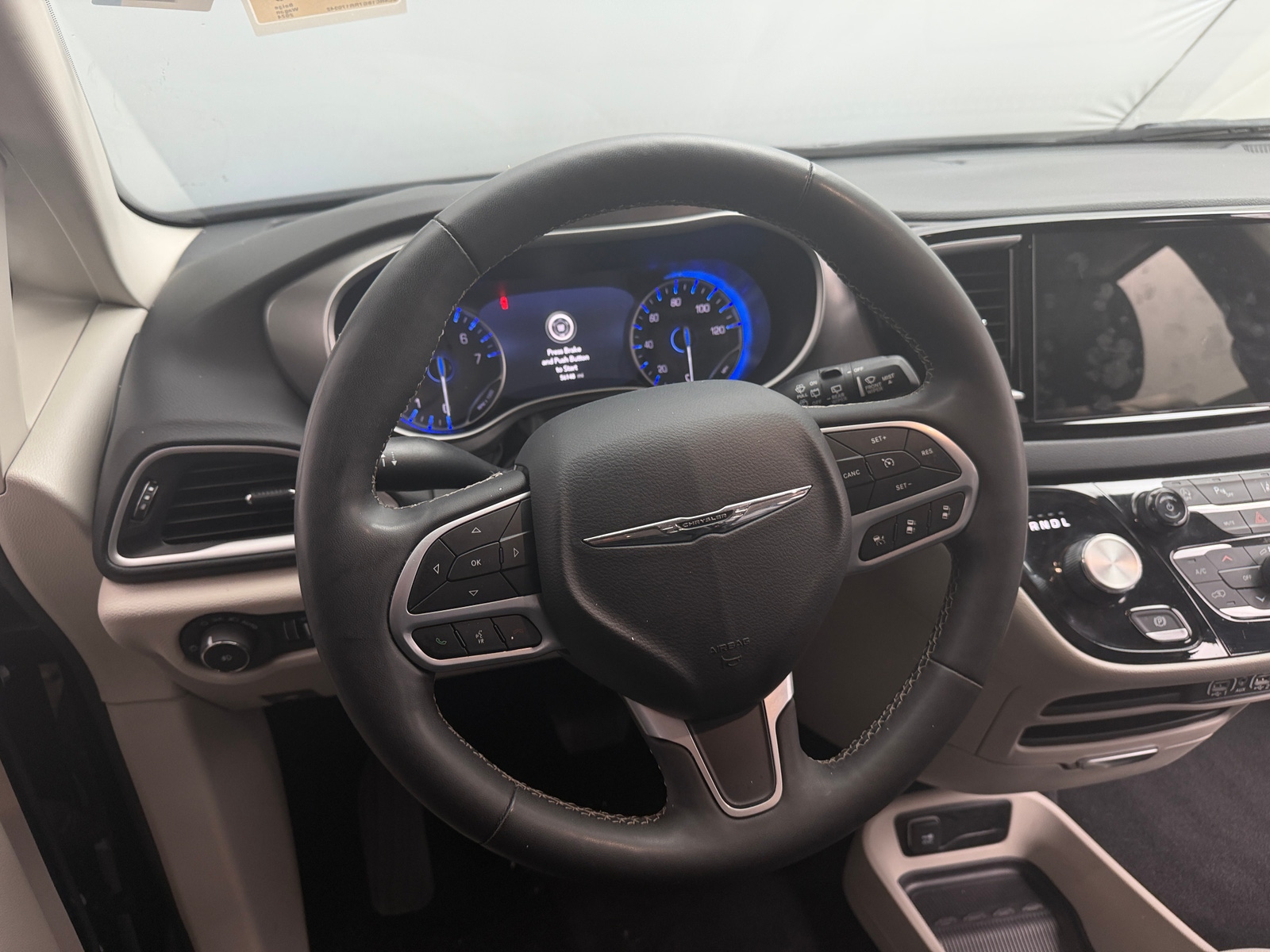 Thumbnail: 2024 Chrysler Pacifica - 4