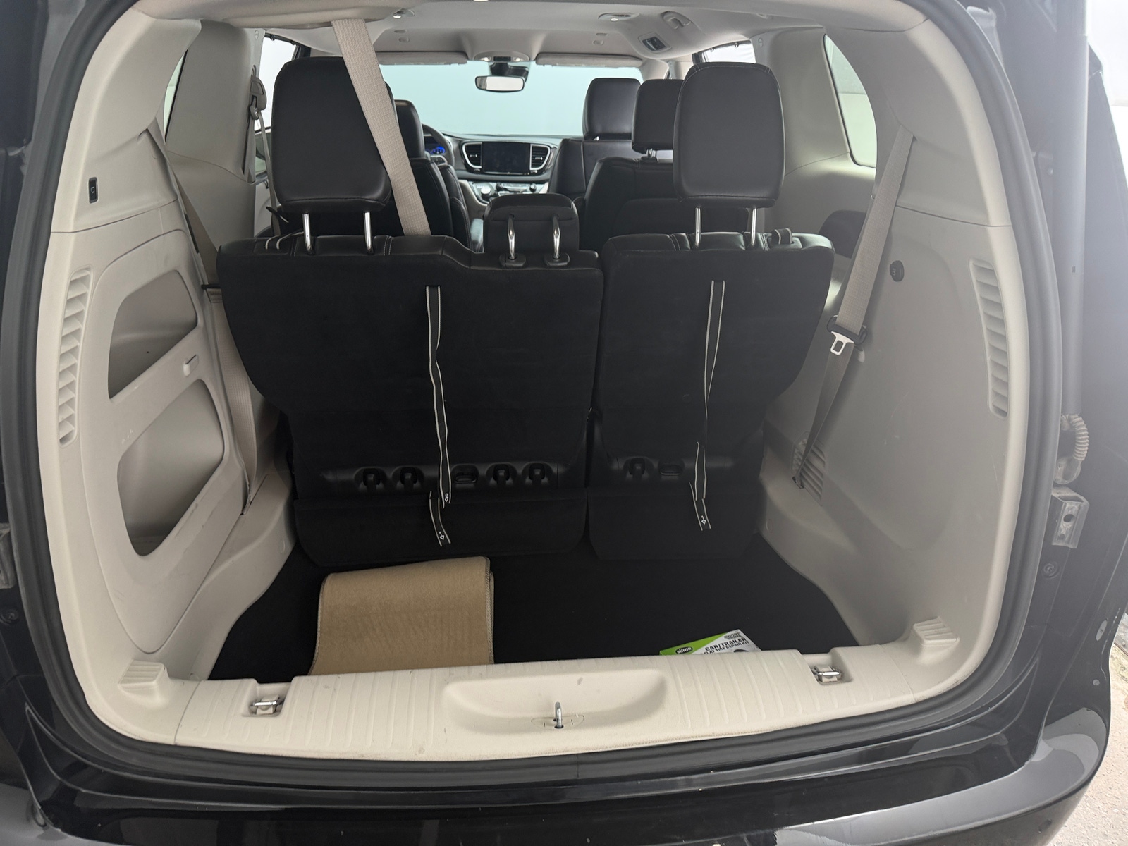 Thumbnail: 2024 Chrysler Pacifica - 6