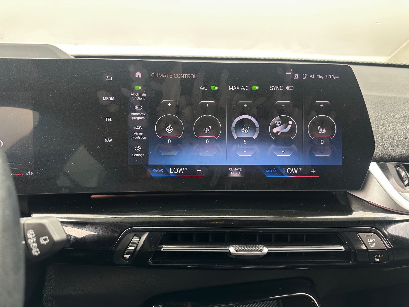 Thumbnail: 2023 BMW X1 - 3