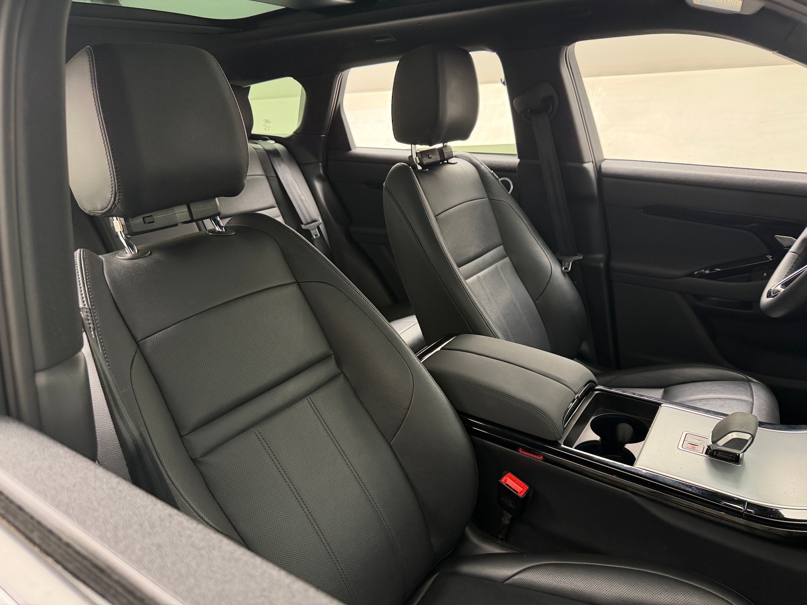 Thumbnail: 2024 Land Rover Range Rover Evoque - 2