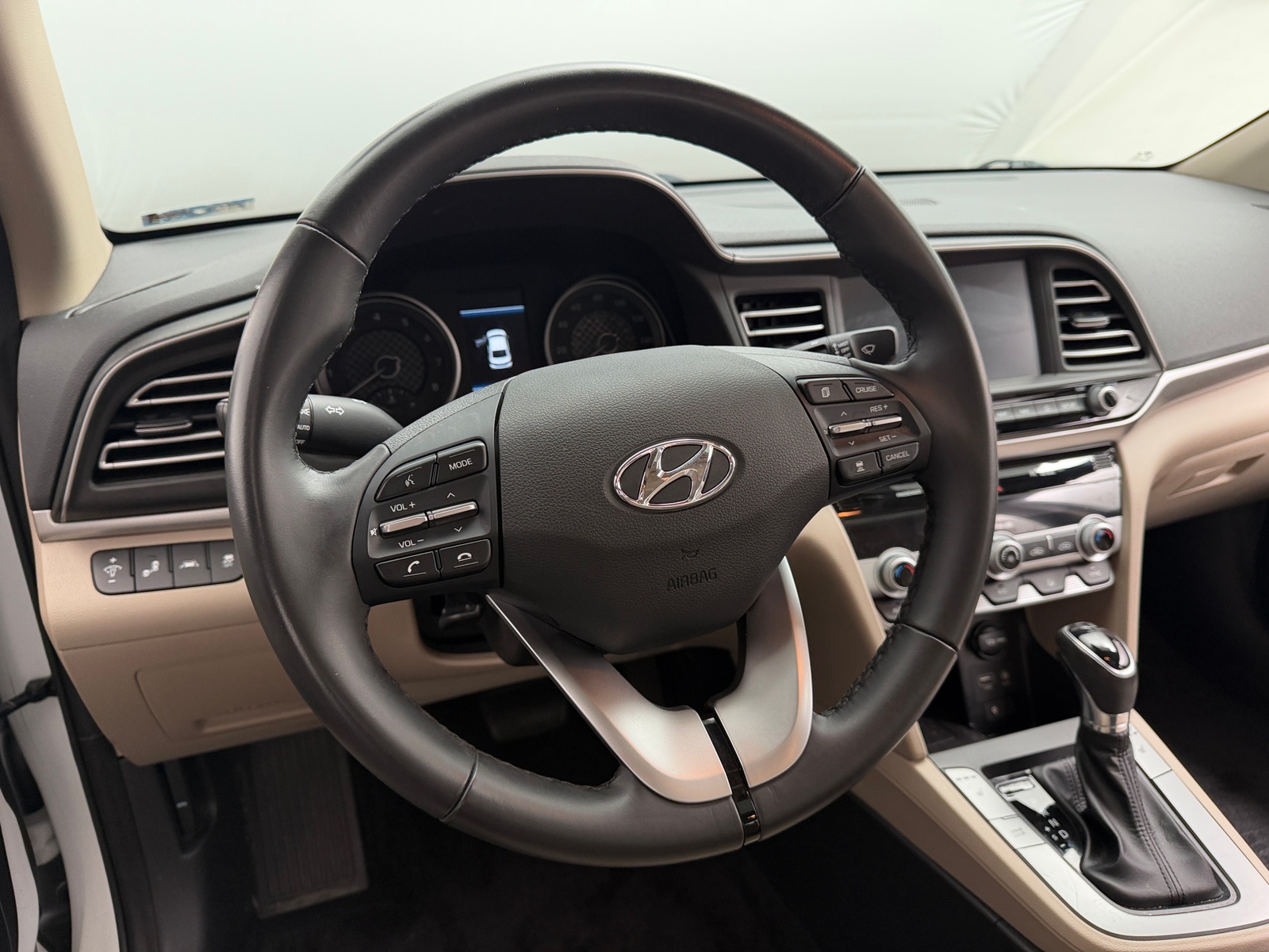 Thumbnail: 2020 Hyundai Elantra - 4