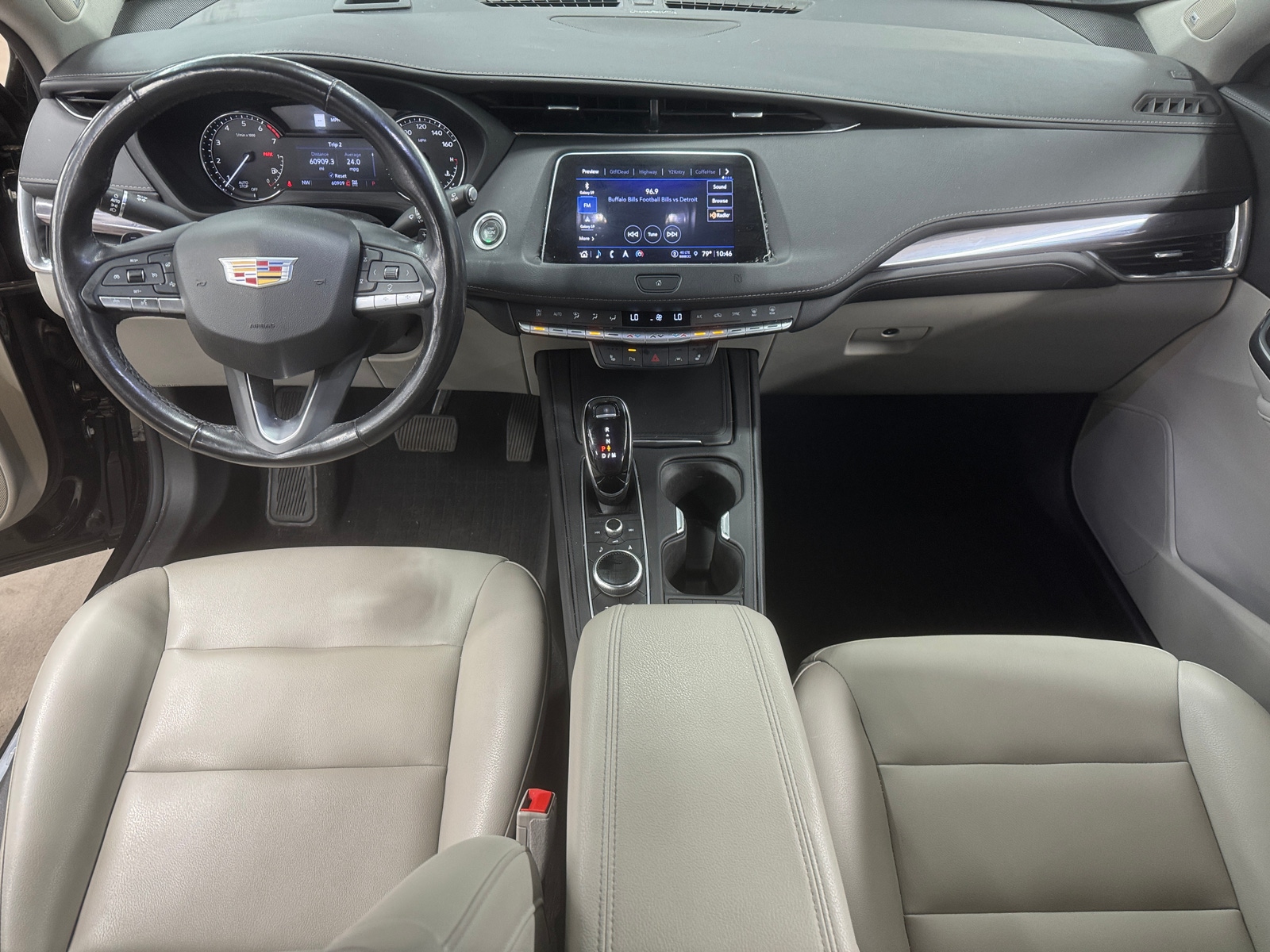 Thumbnail: 2021 Cadillac XT4 - 2