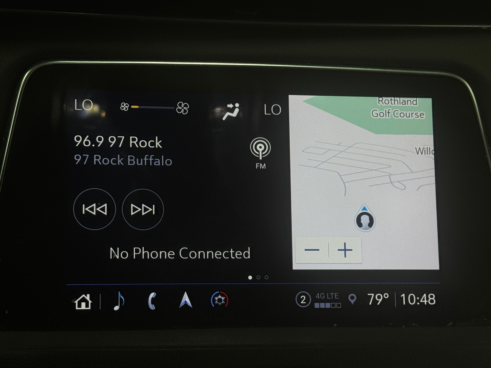 Thumbnail: 2021 Cadillac XT4 - 3