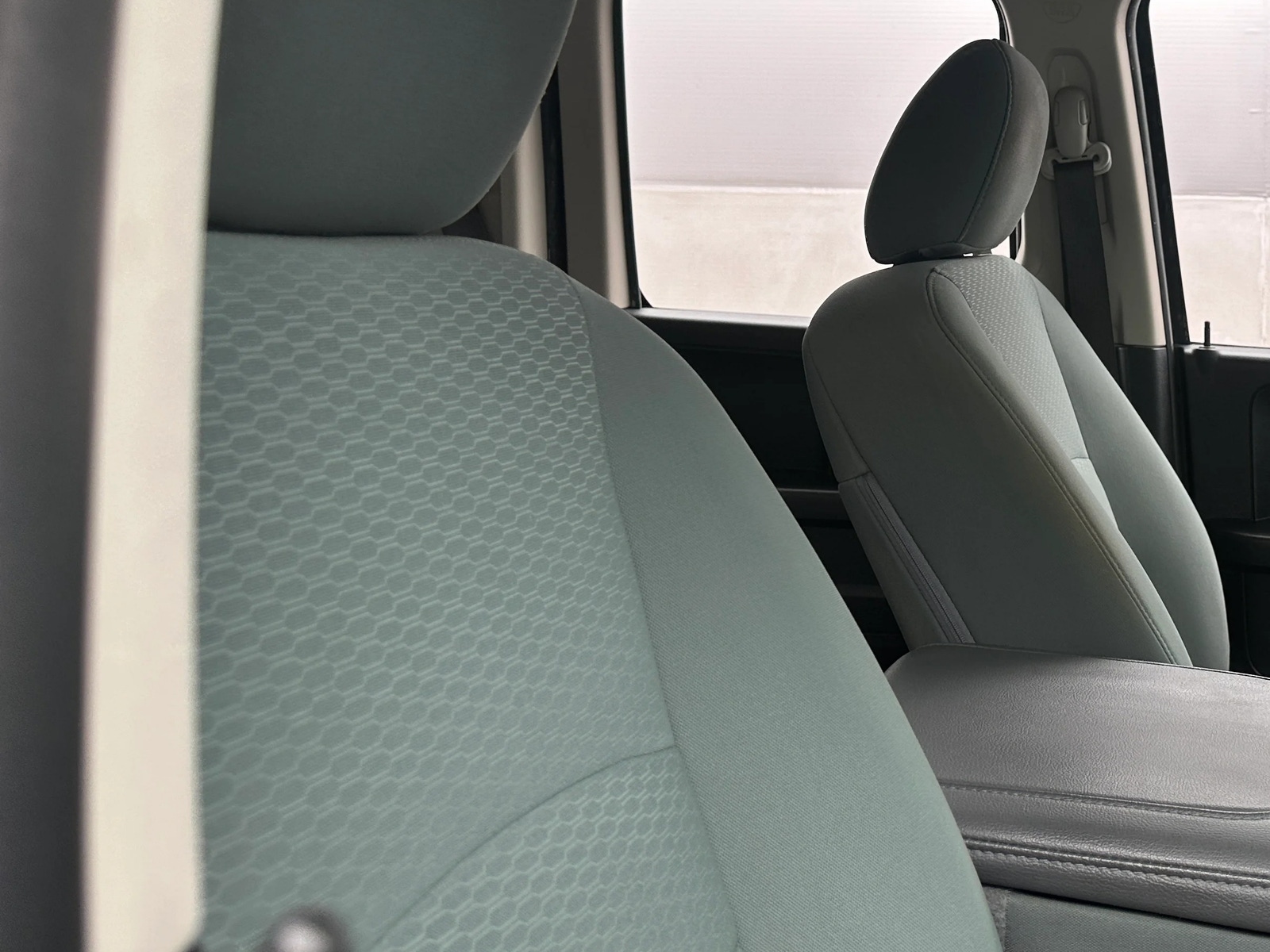 Thumbnail: 2019 RAM 1500 Classic - 2