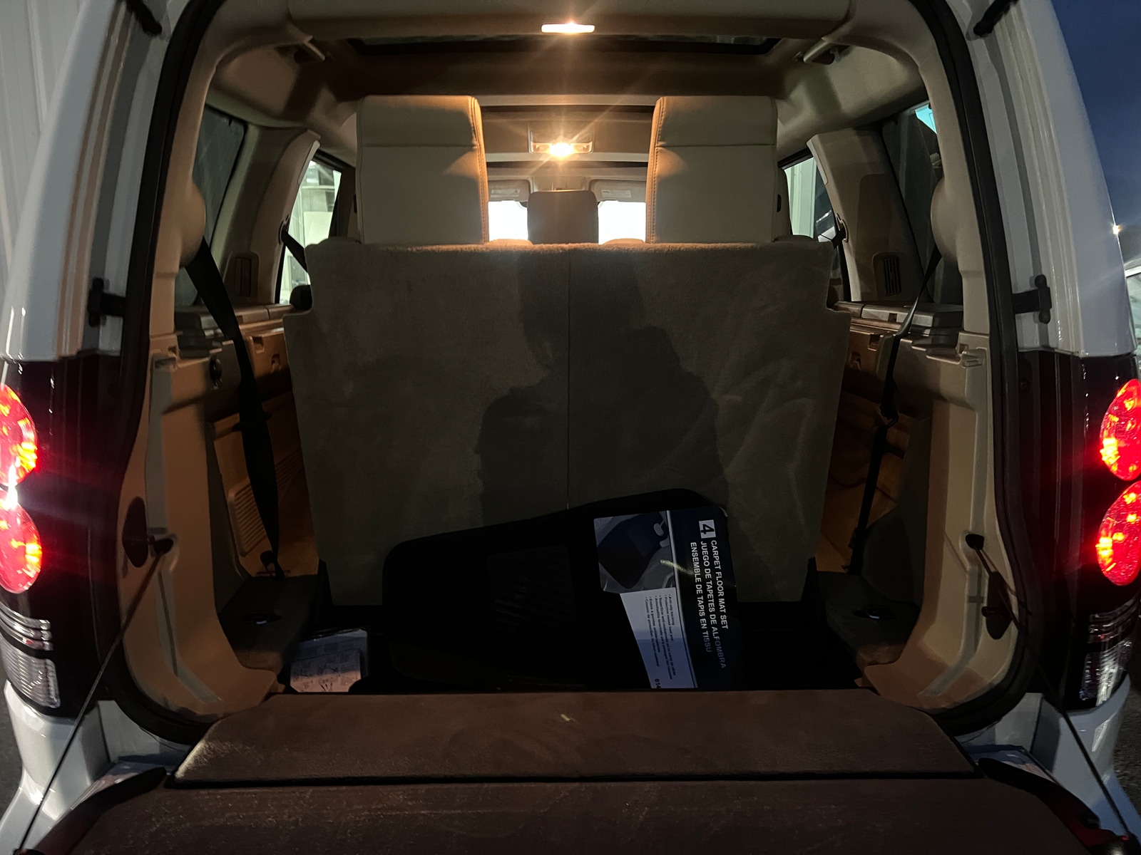 Thumbnail: 2015 Land Rover LR4 - 7
