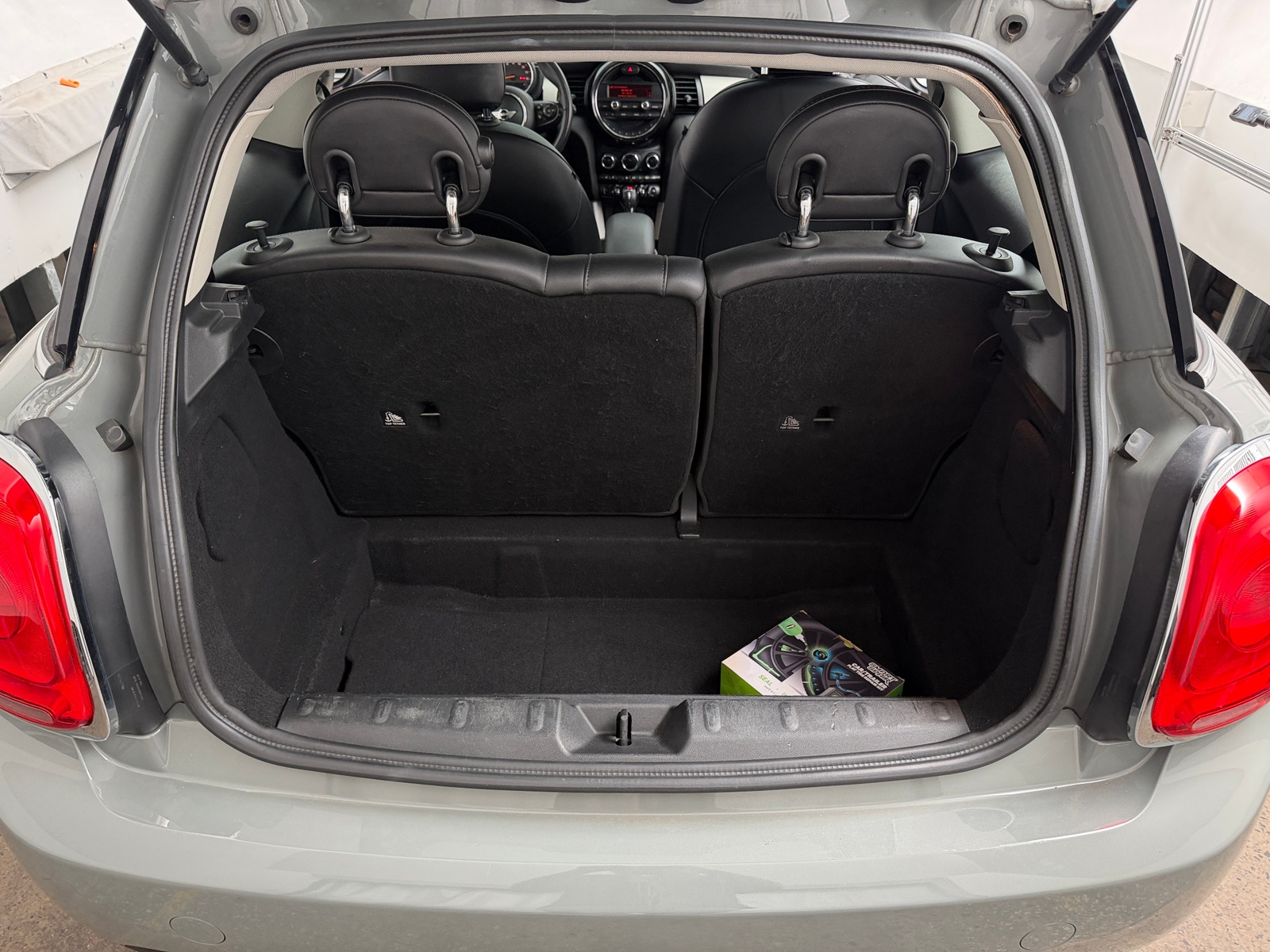 Thumbnail: 2014 MINI Cooper Hardtop - 7