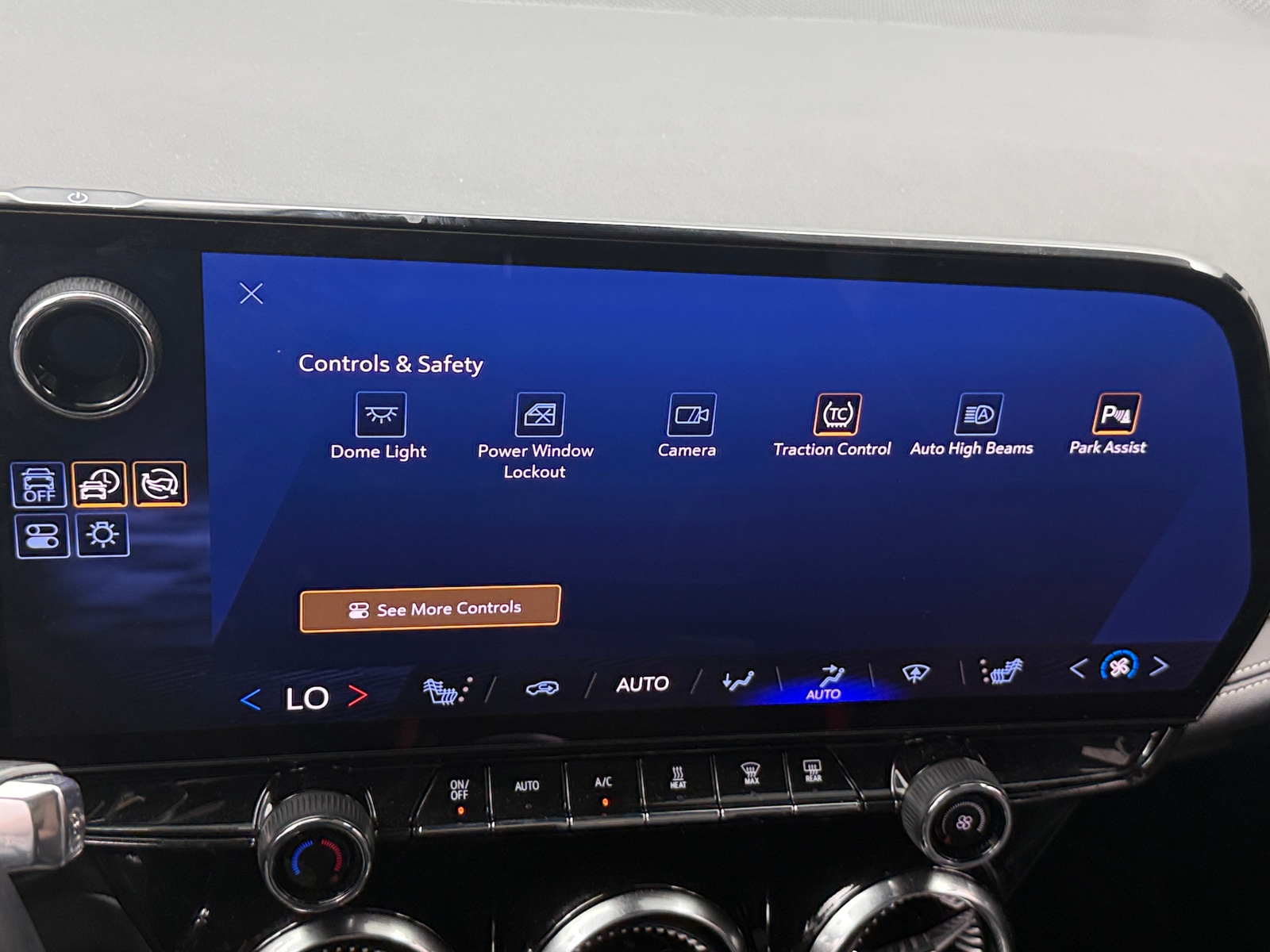 Thumbnail: 2024 Chevrolet Blazer EV - 3