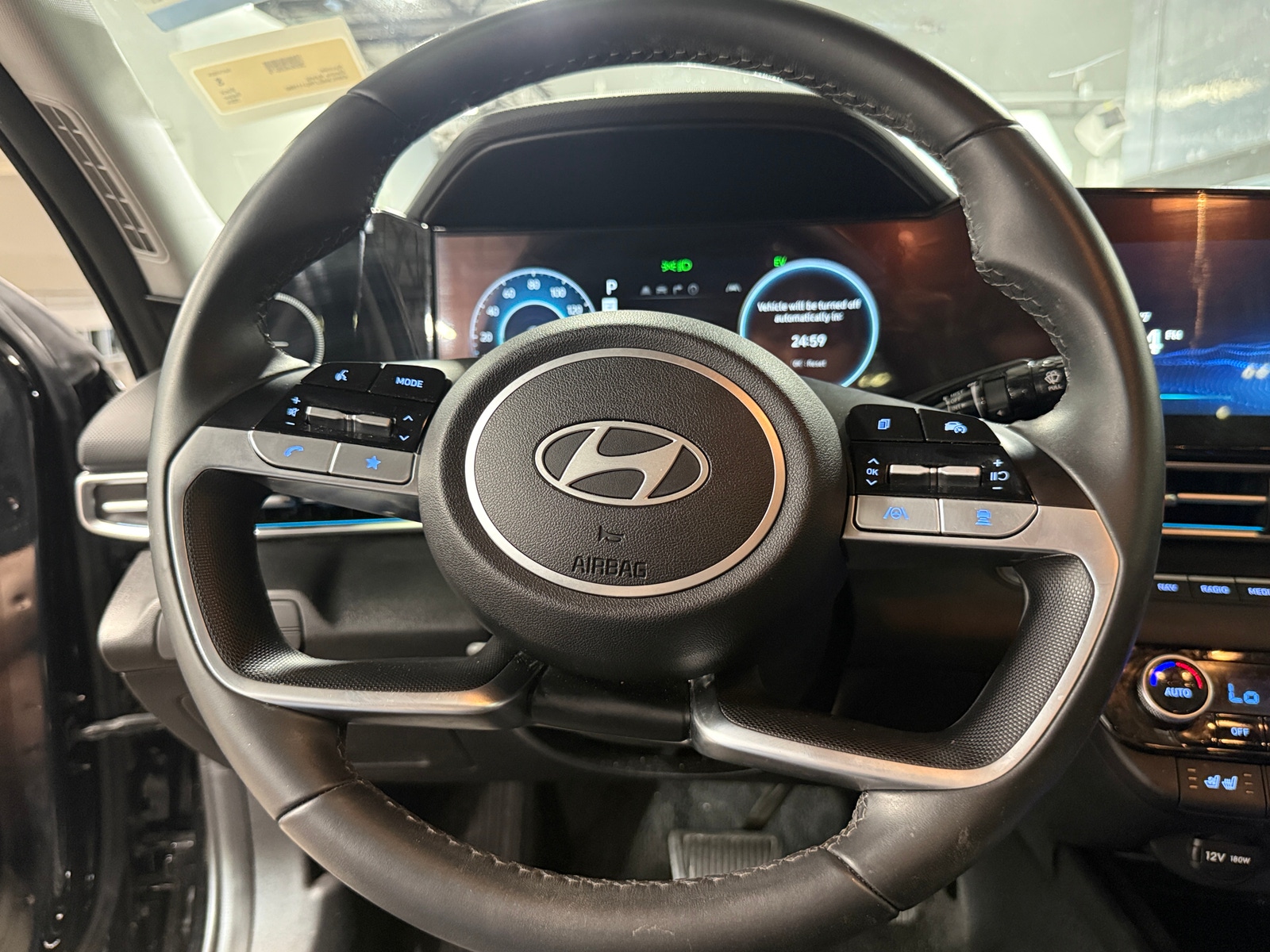 Thumbnail: 2024 Hyundai Elantra - 4