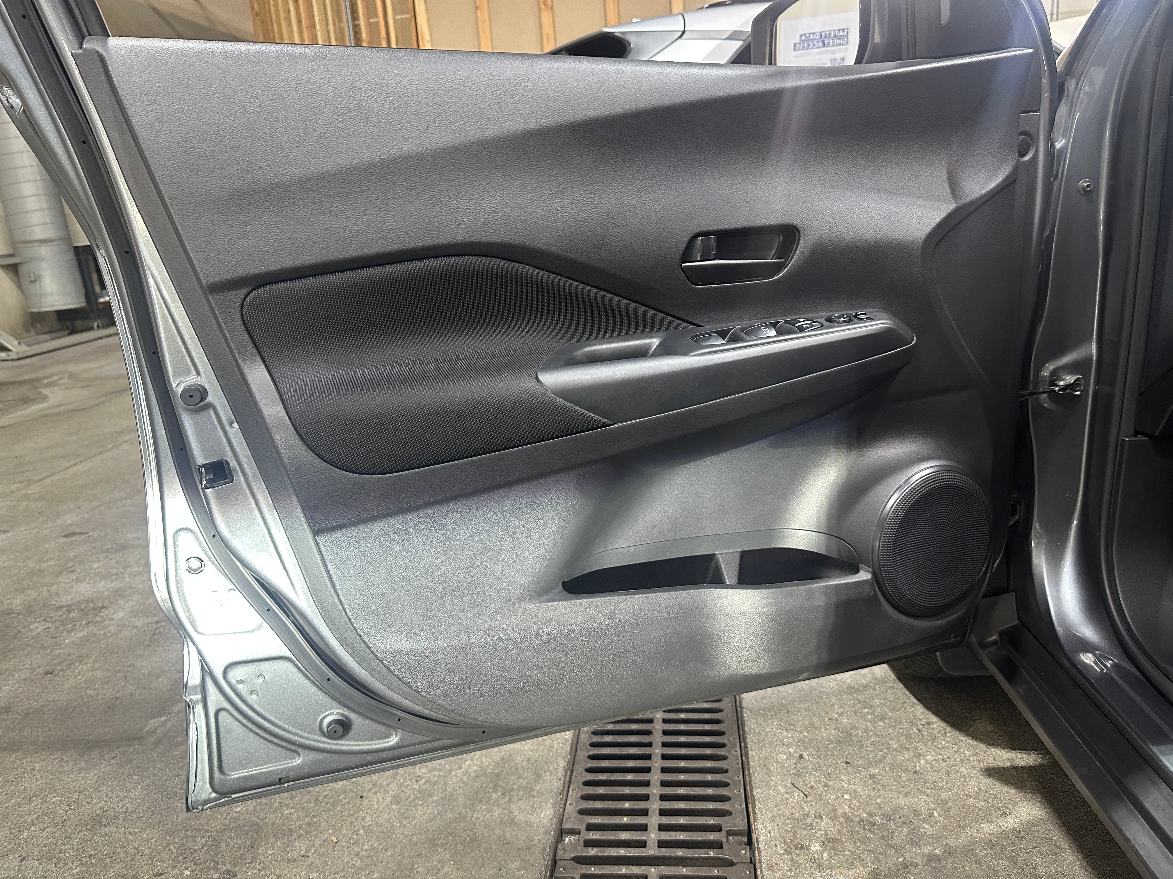 2025 Nissan KICKS PLAY