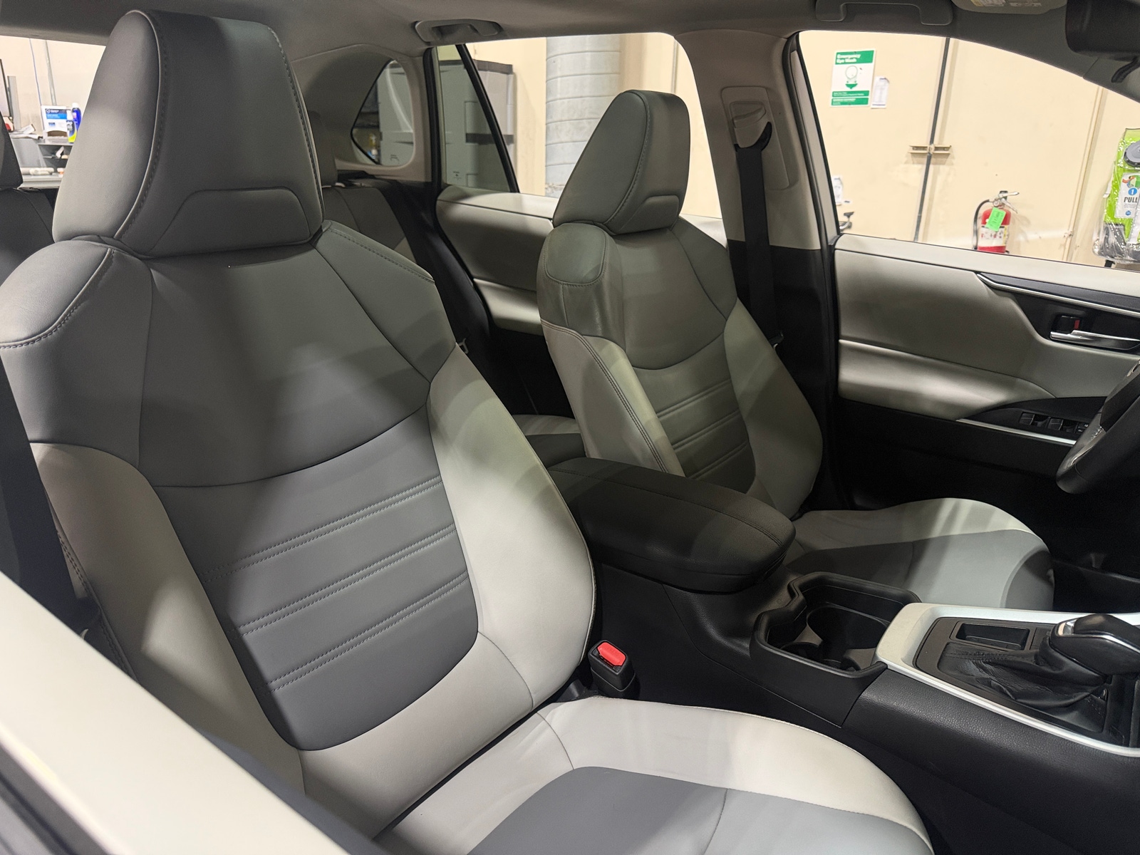 Thumbnail: 2020 Toyota RAV4 - 2