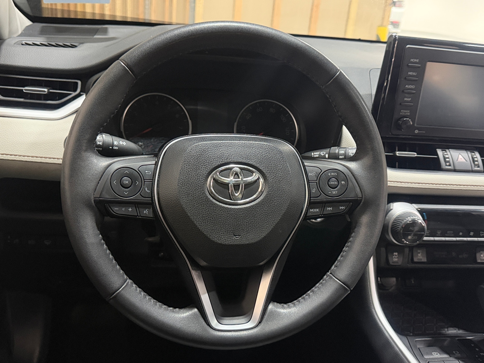 Thumbnail: 2020 Toyota RAV4 - 5